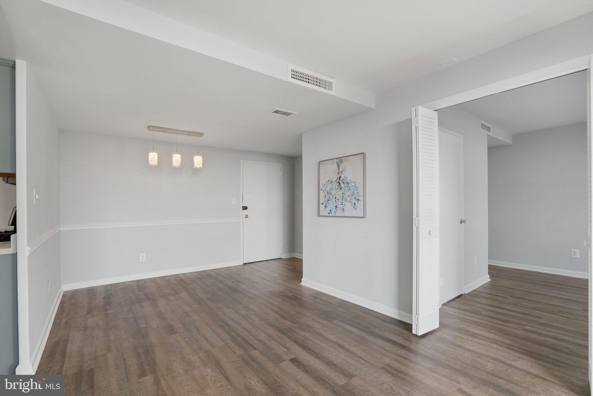 FORTY SIX HUNDRED - Residential