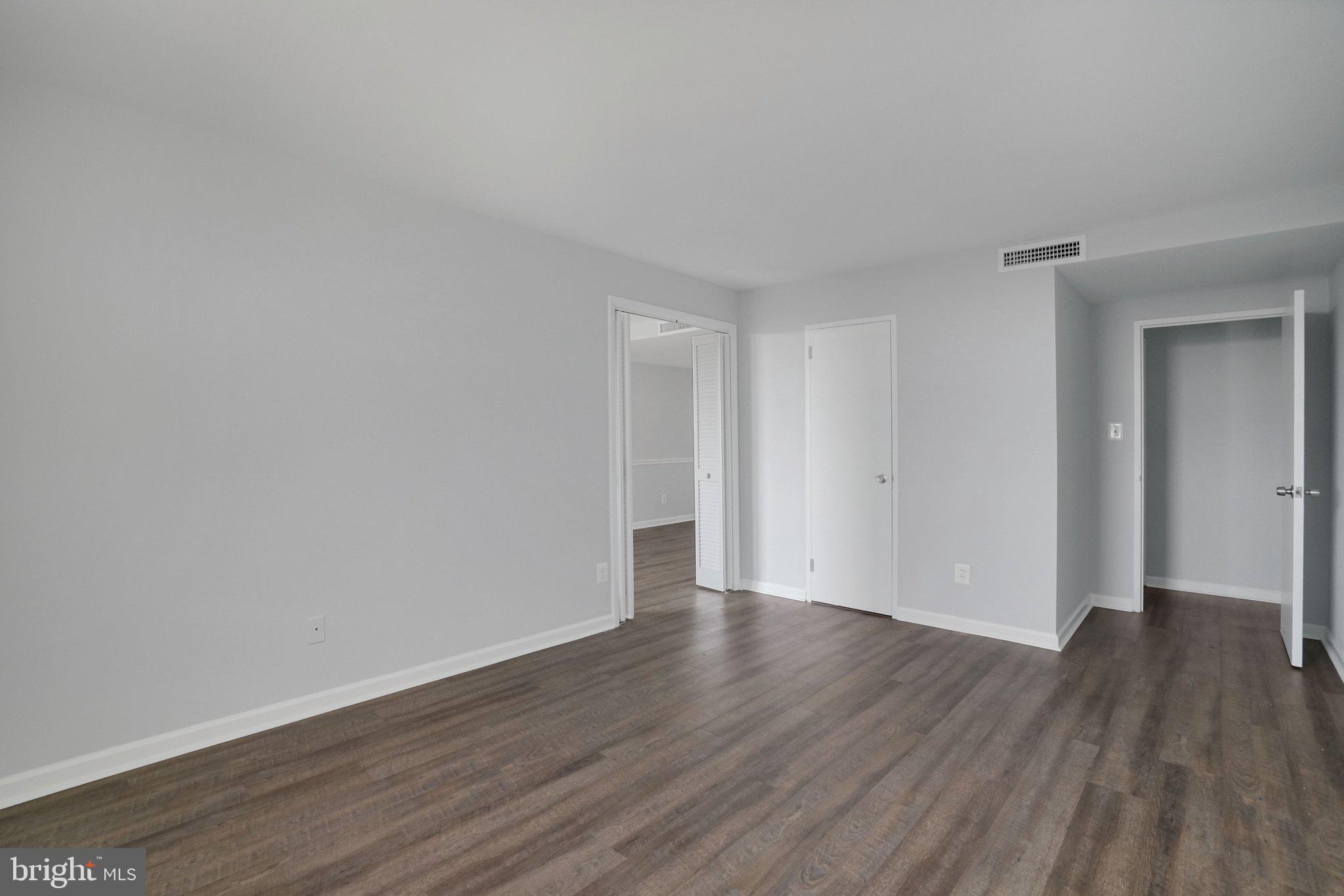 FORTY SIX HUNDRED - Residential