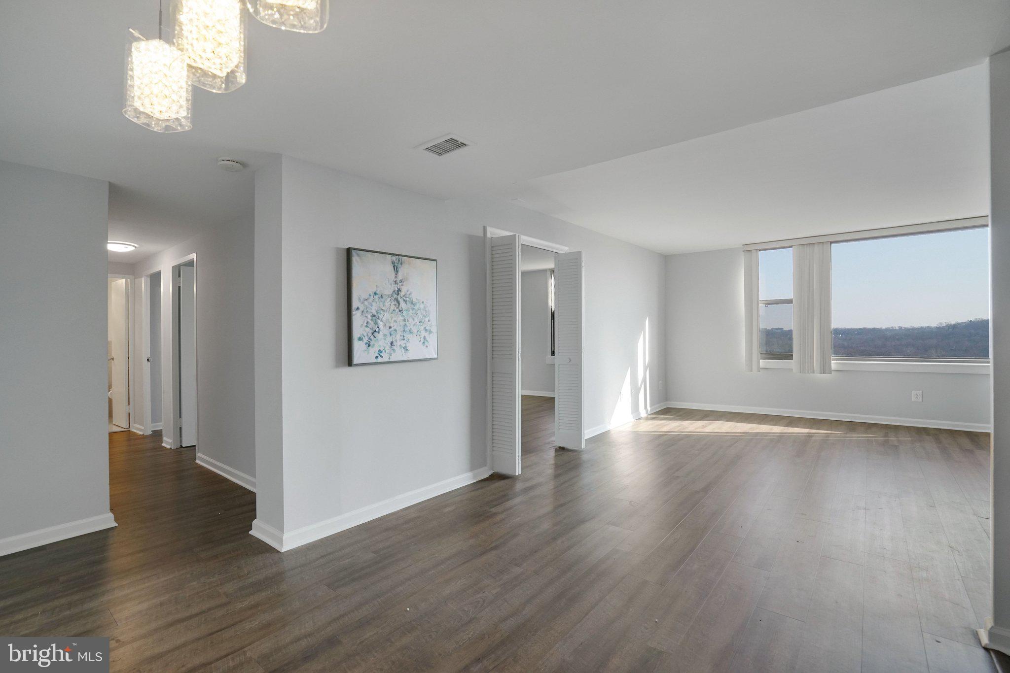 FORTY SIX HUNDRED - Residential