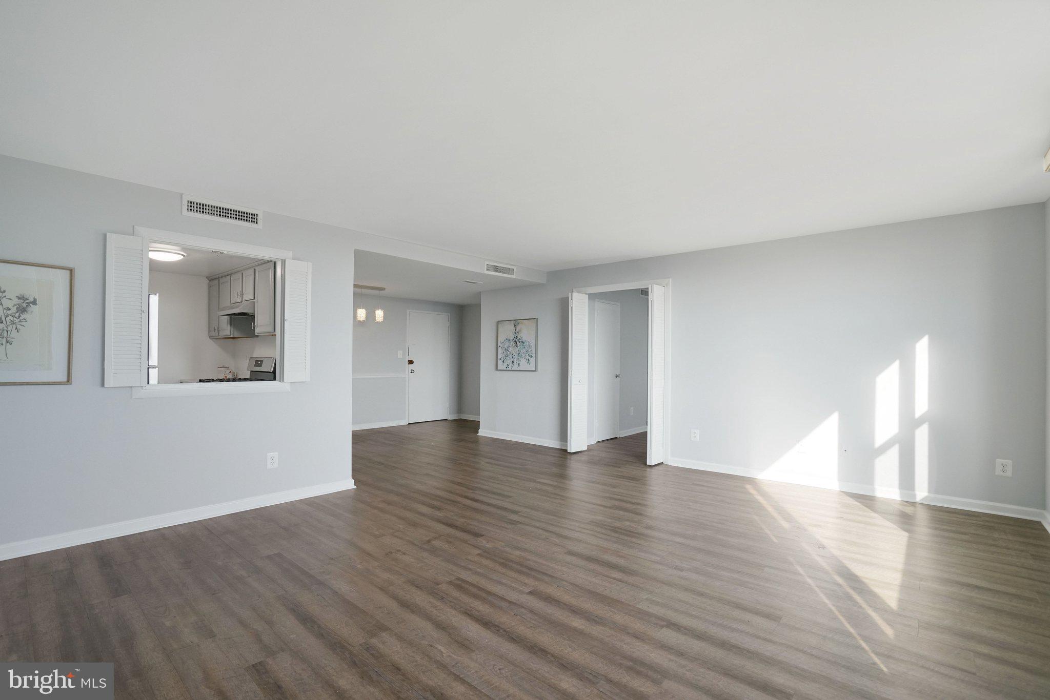 FORTY SIX HUNDRED - Residential