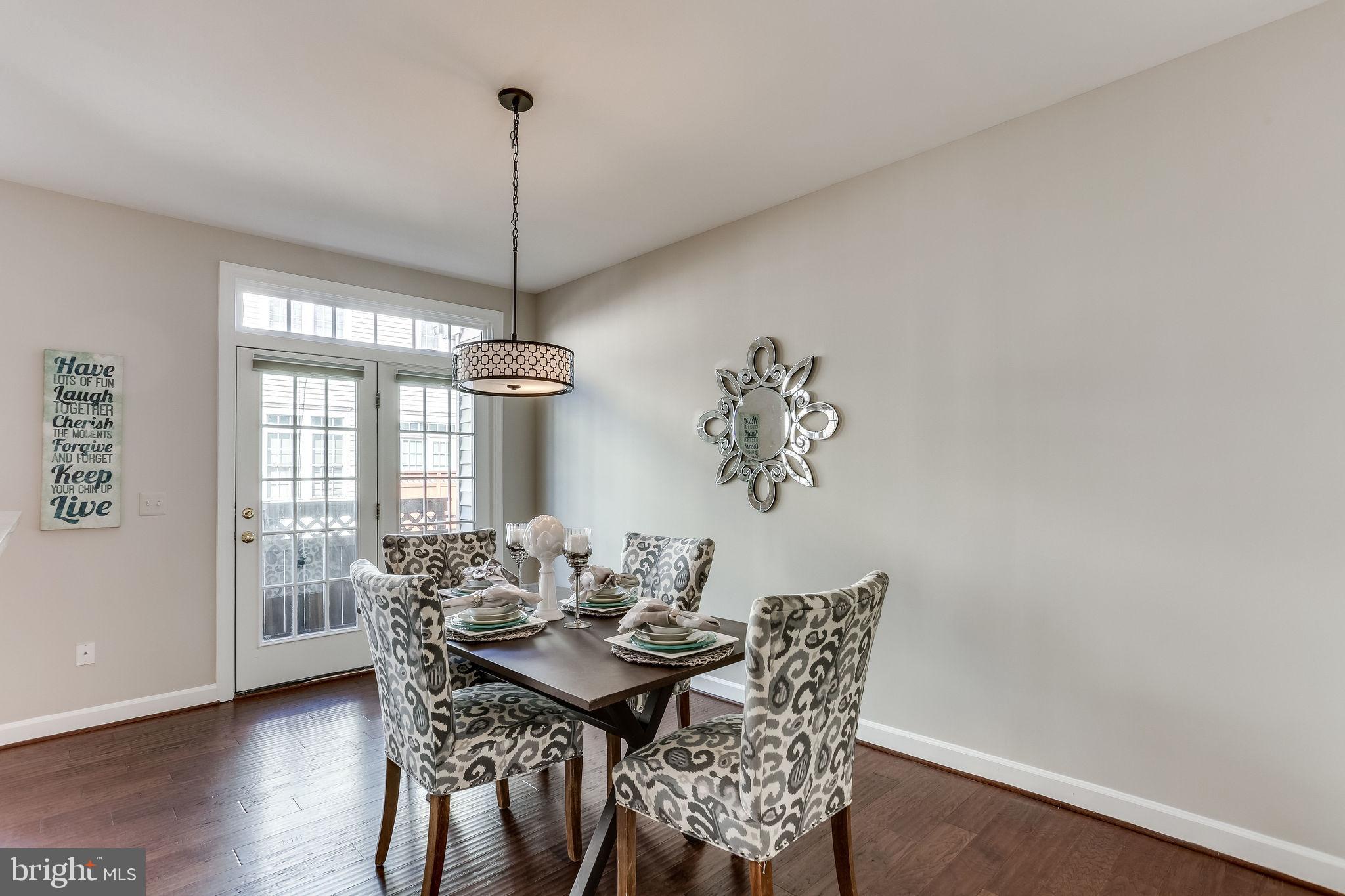 JEFFERSON PARK TOWNHOUSE - Residential