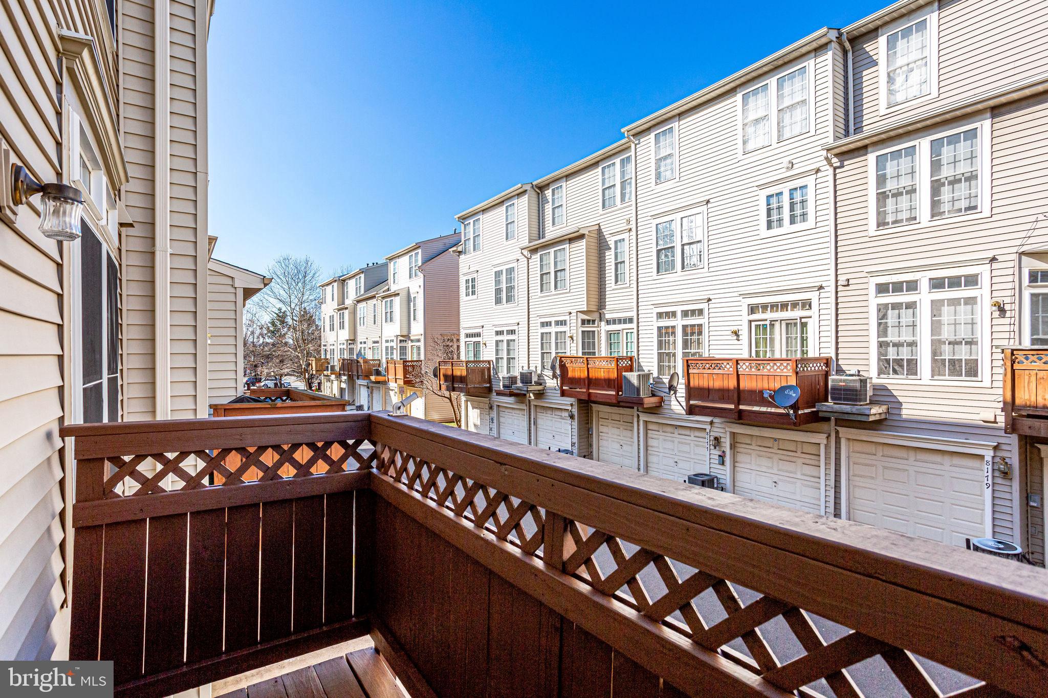 JEFFERSON PARK TOWNHOUSE - Residential