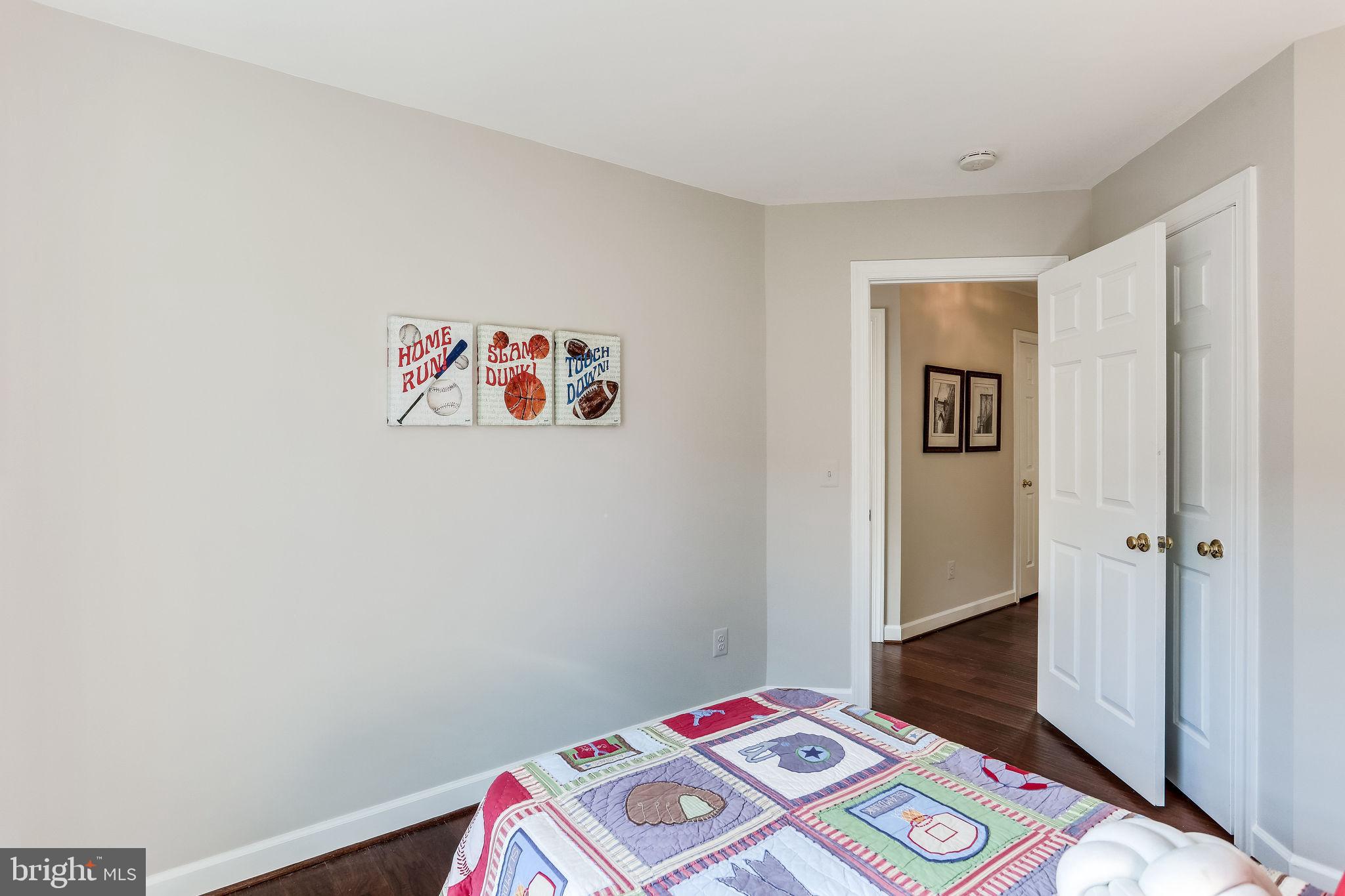 JEFFERSON PARK TOWNHOUSE - Residential