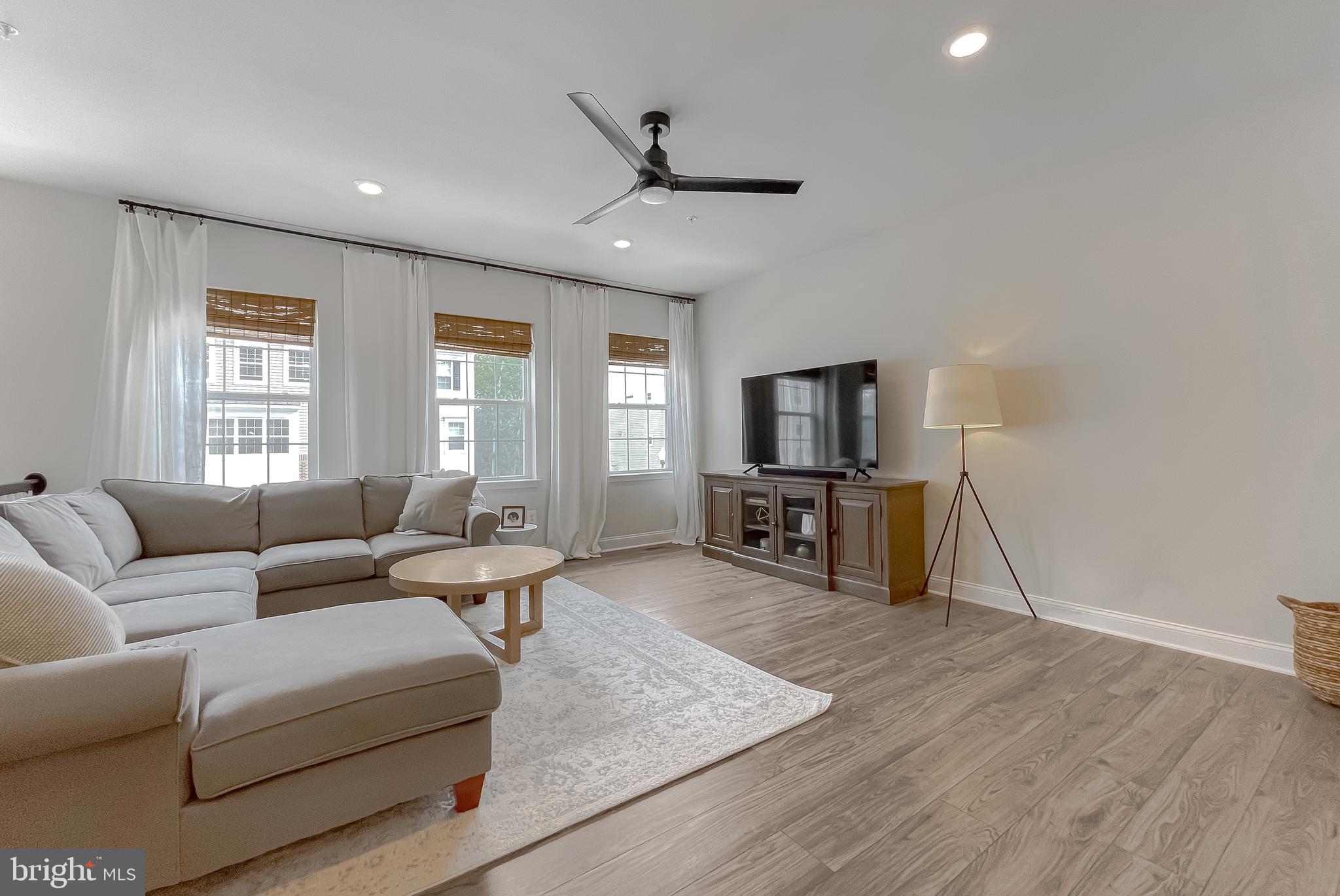 THE WOODS AT MYRTLE POINT - Residential