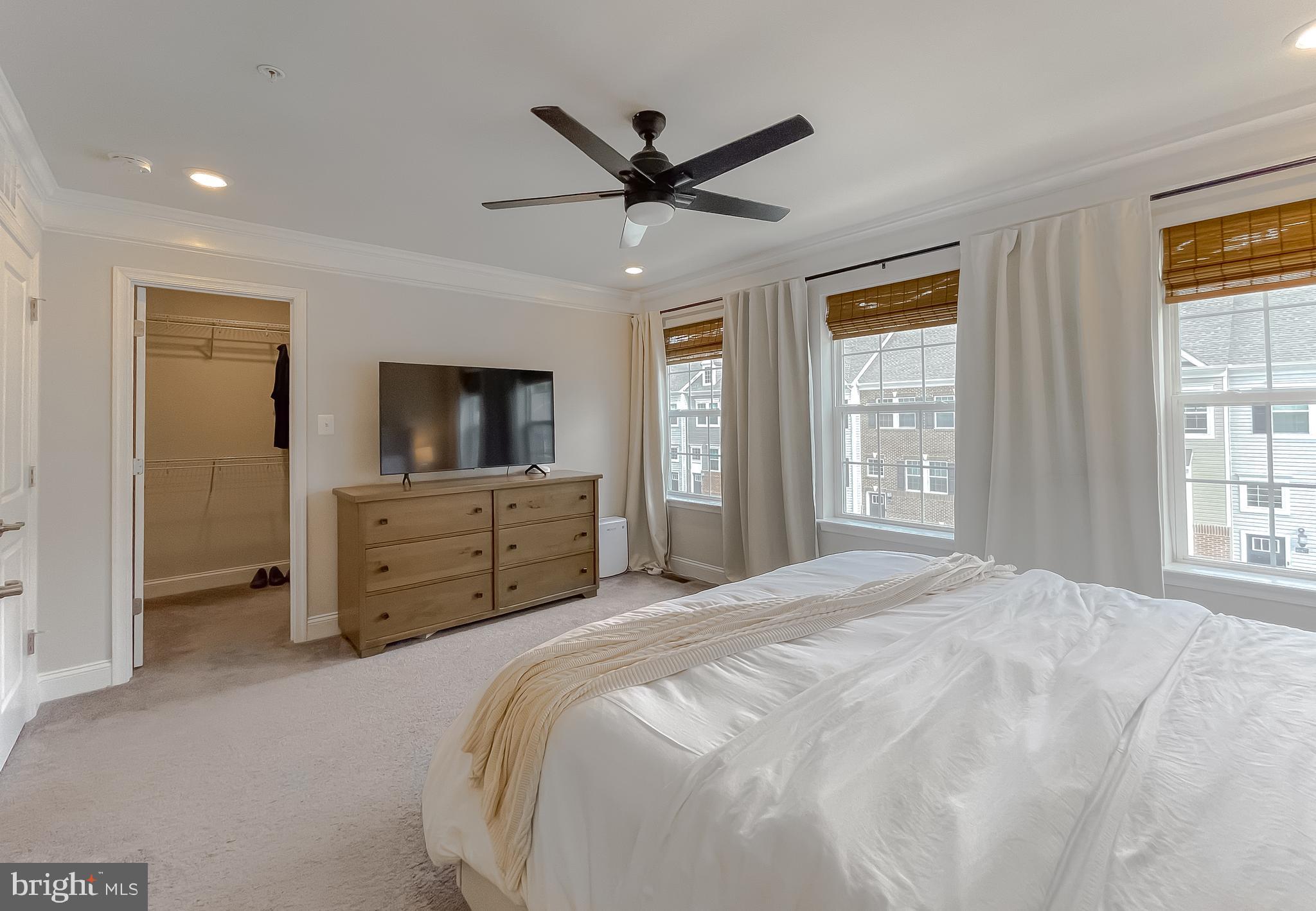 THE WOODS AT MYRTLE POINT - Residential