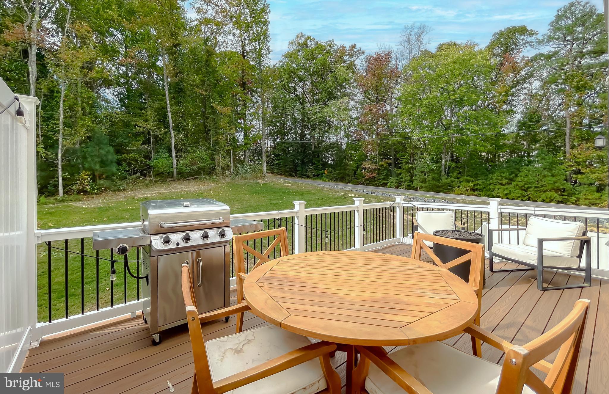 THE WOODS AT MYRTLE POINT - Residential