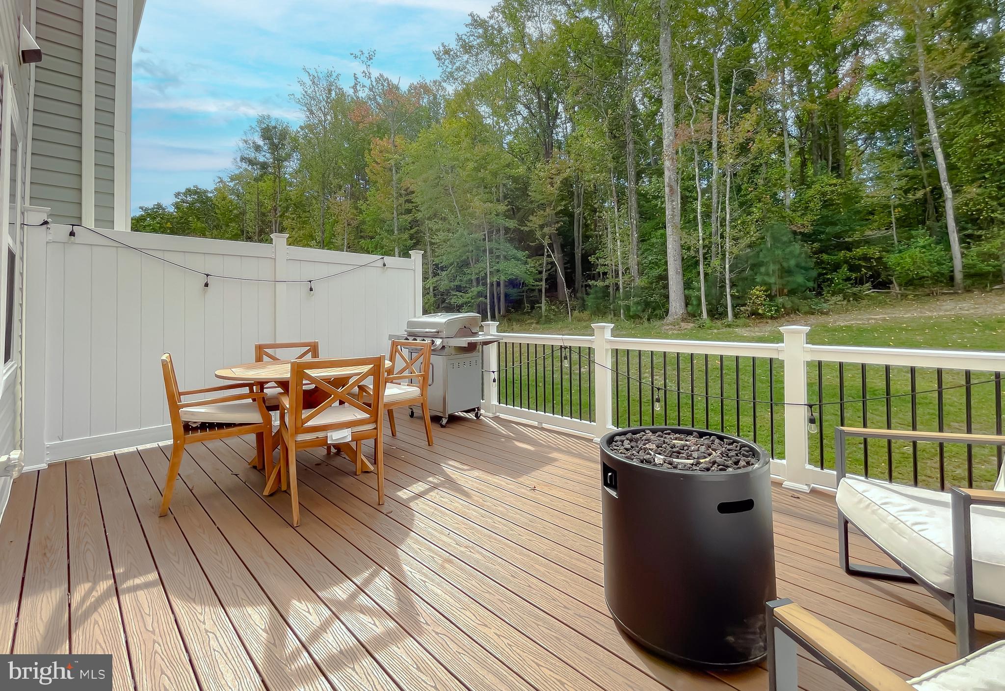 THE WOODS AT MYRTLE POINT - Residential