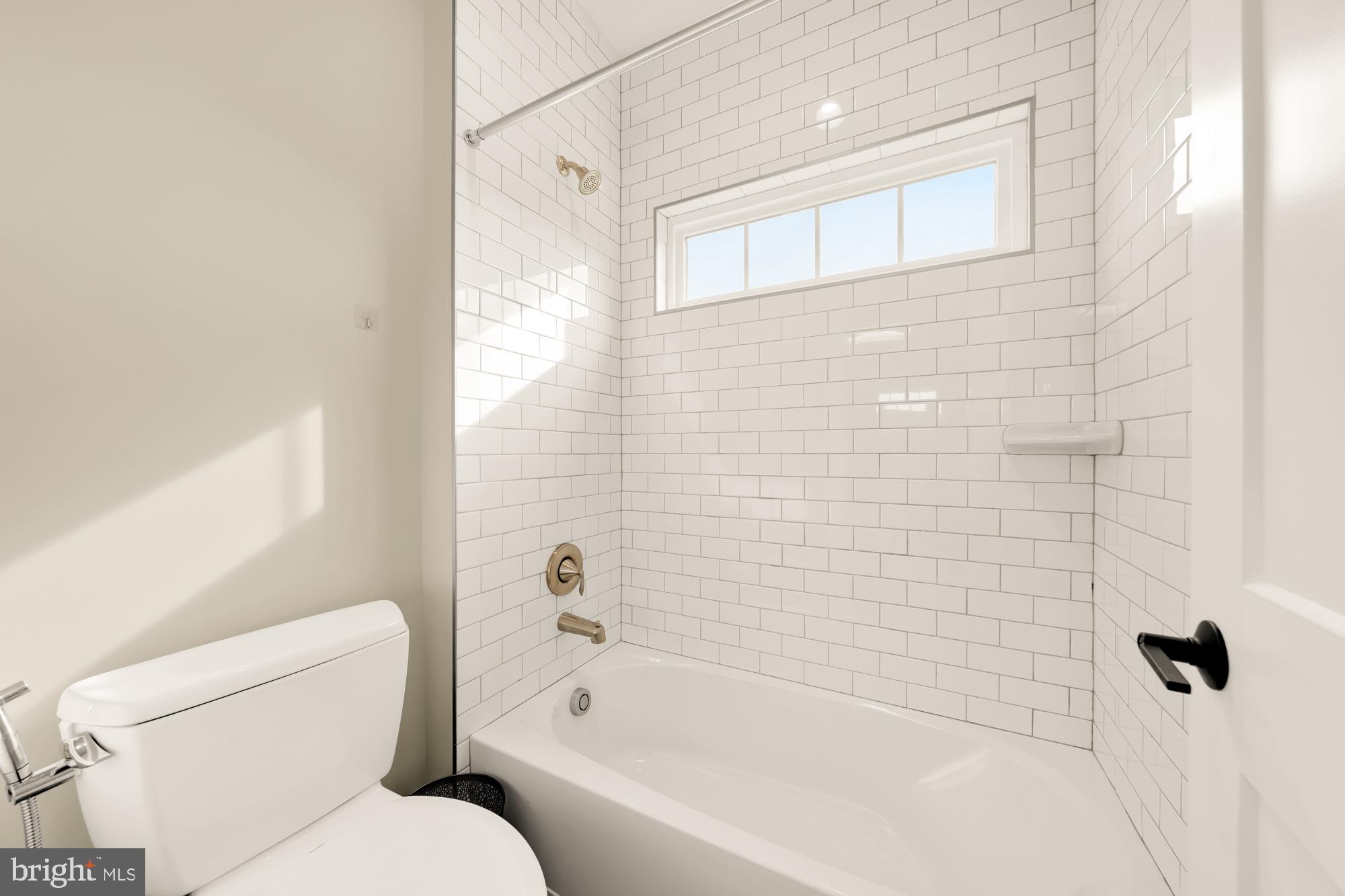 FAIRFAX ACRES - Residential