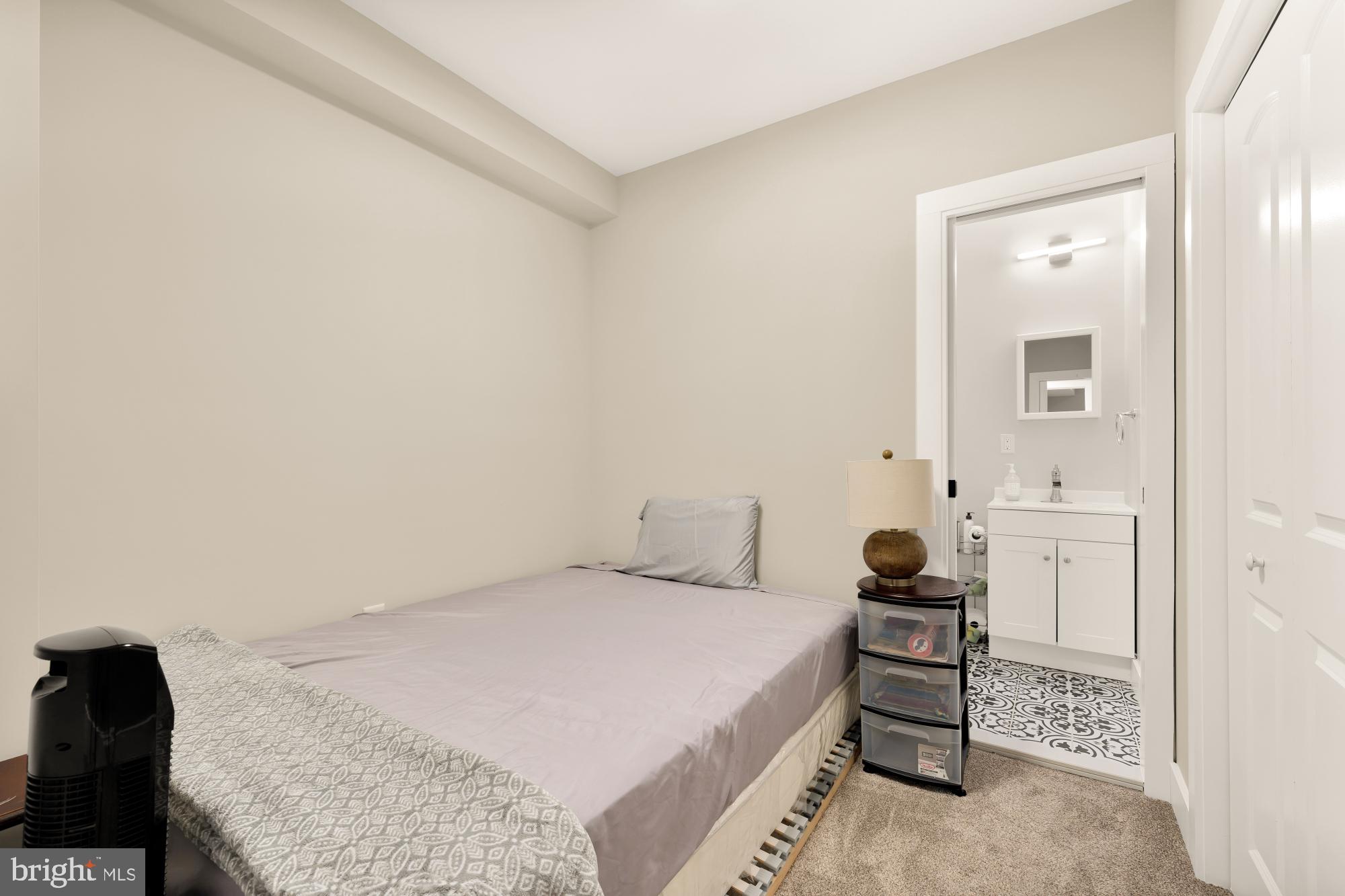 FAIRFAX ACRES - Residential