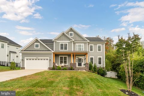 Photo of 10602 Oak Place, FAIRFAX, VA 22030 (MLS # VAFC2007726)