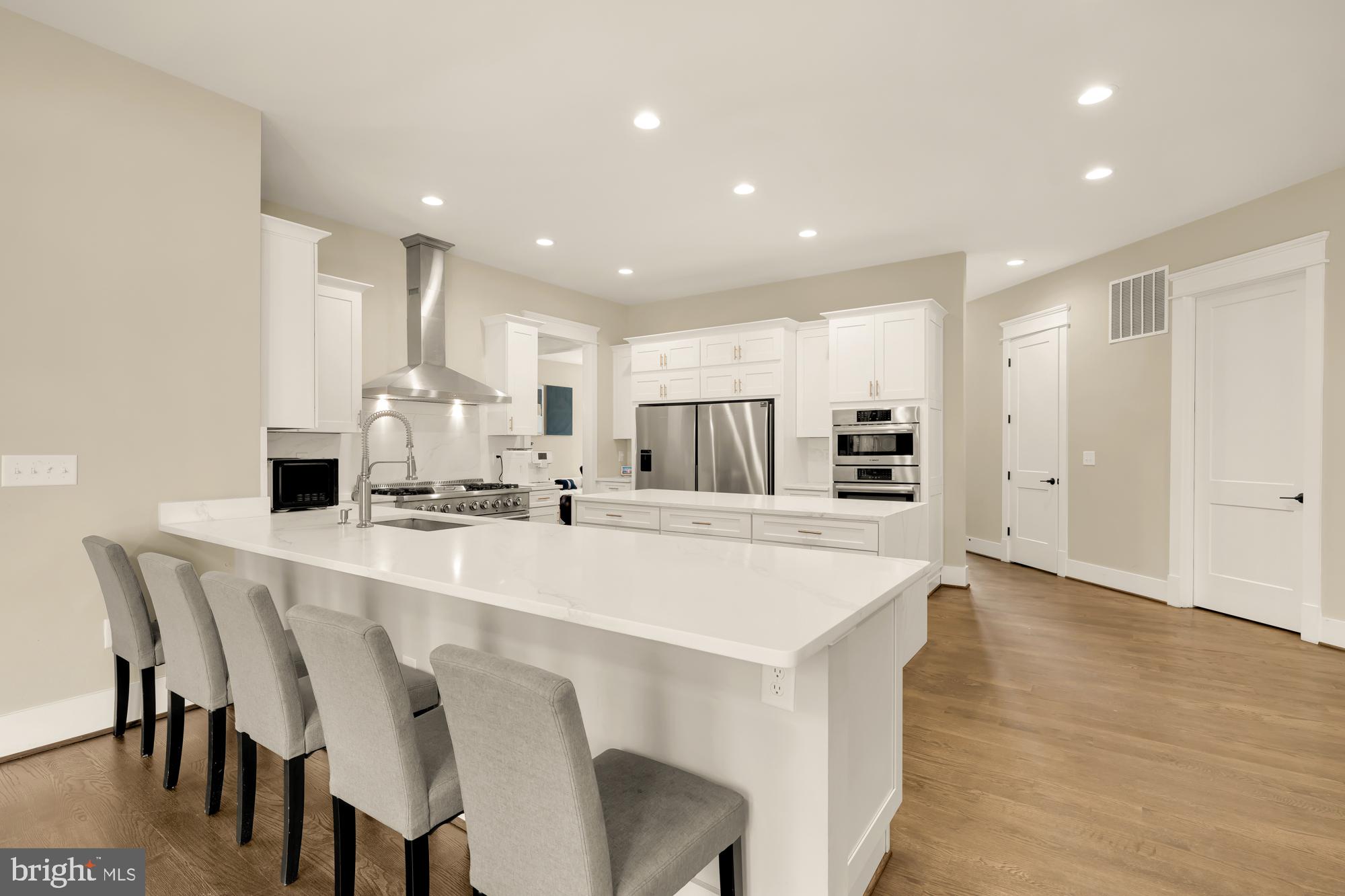 FAIRFAX ACRES - Residential