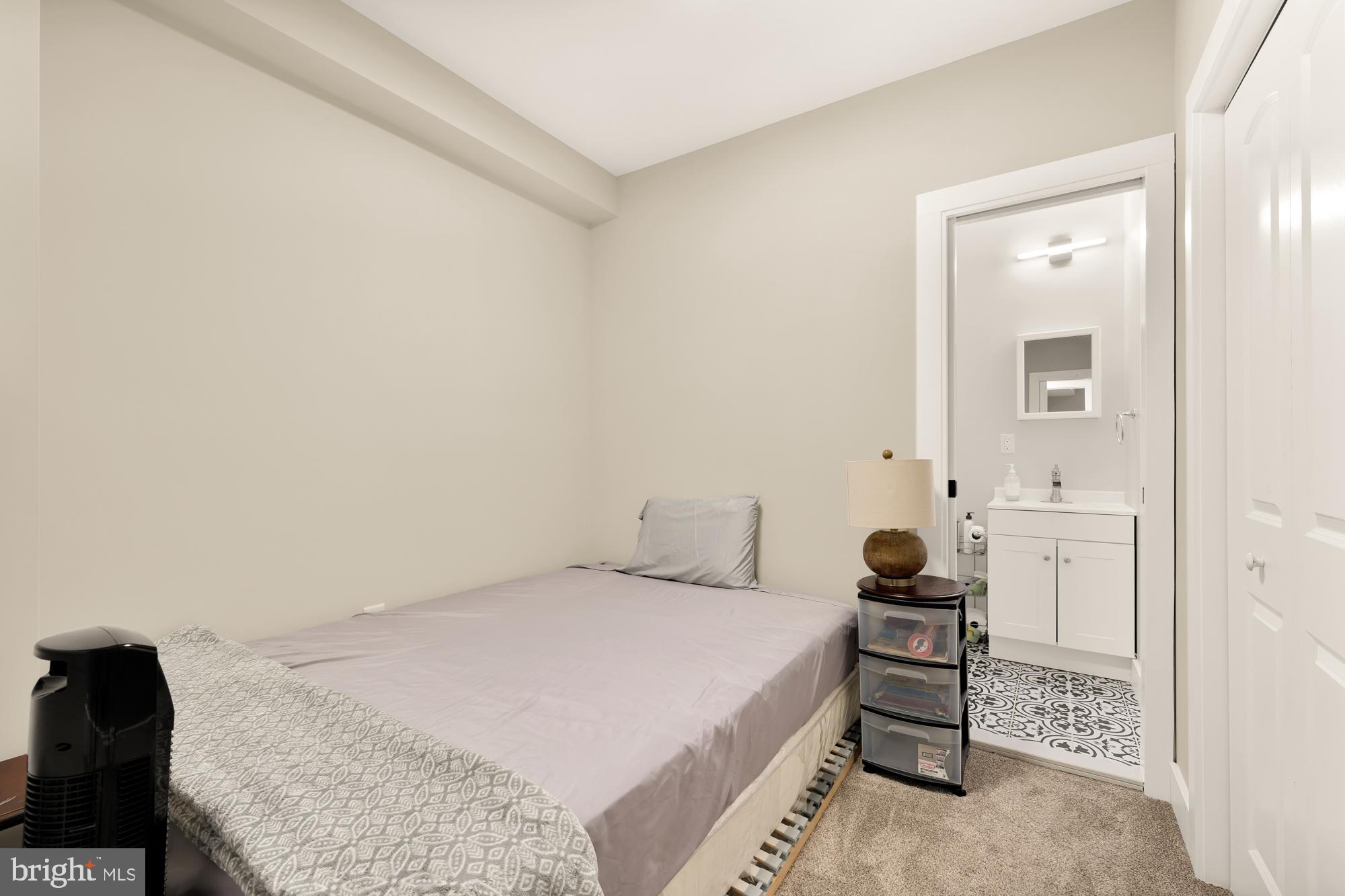 FAIRFAX ACRES - Residential