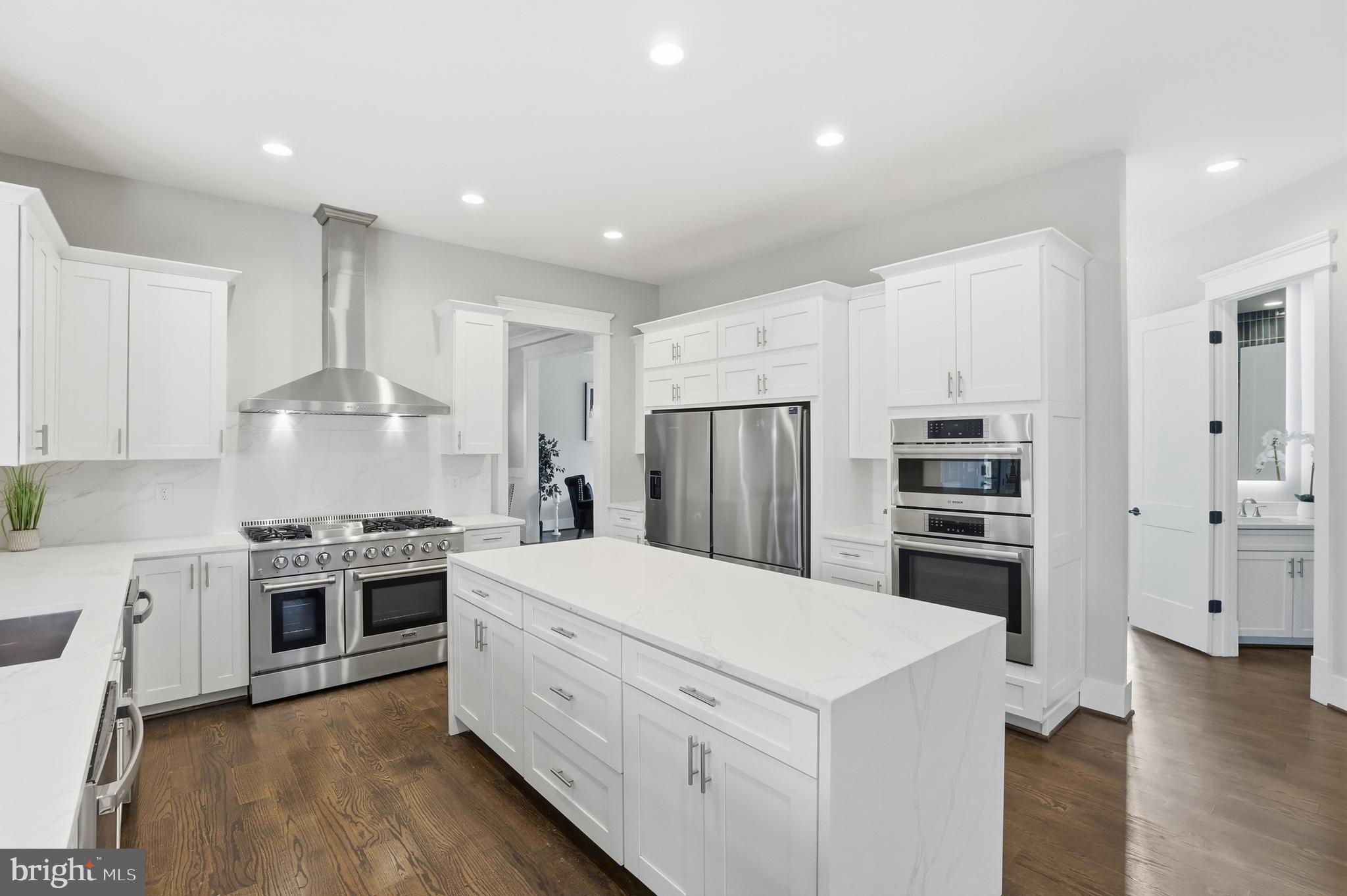 FAIRFAX ACRES - Residential