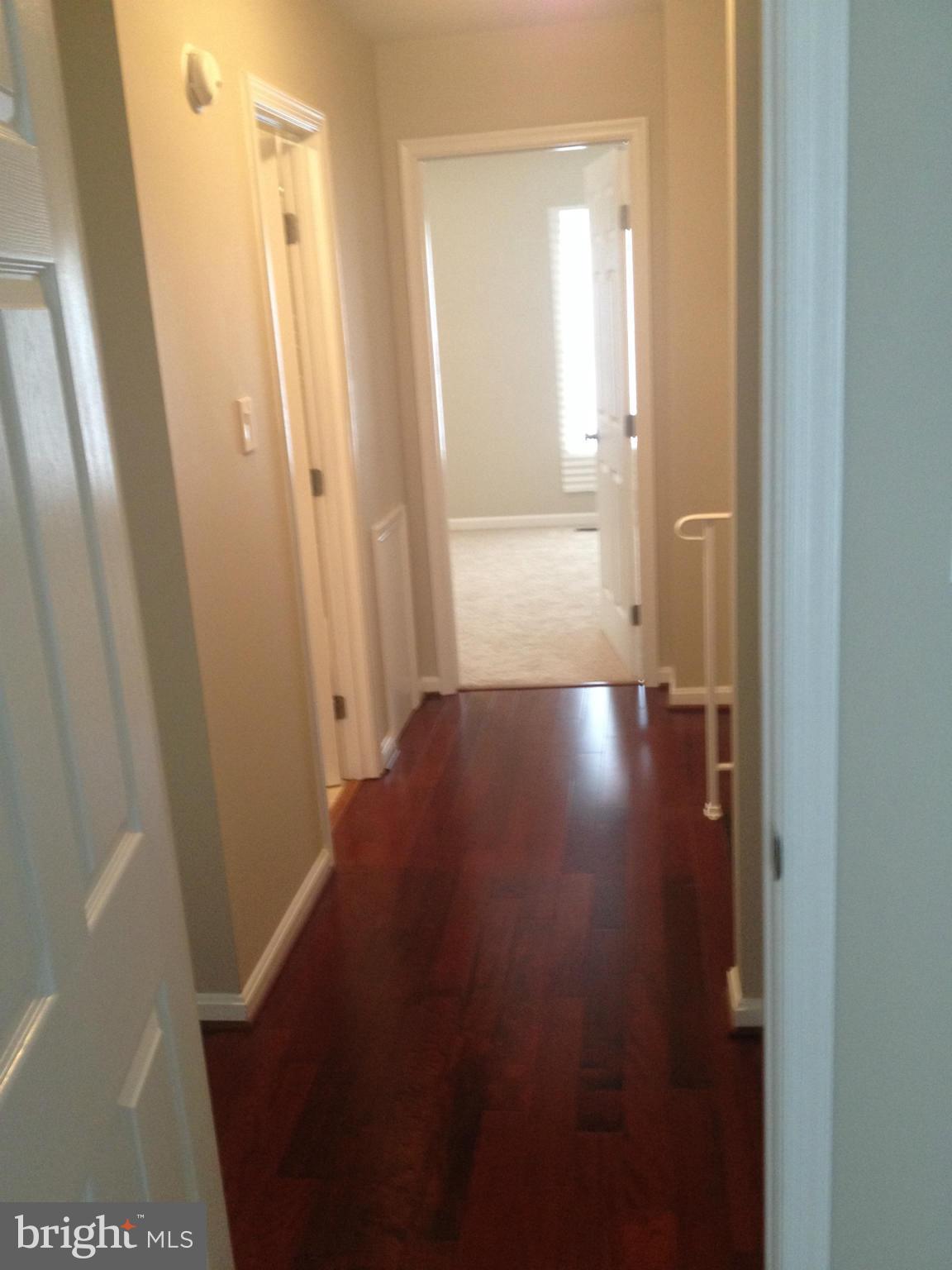 LONDON WOODS - Residential