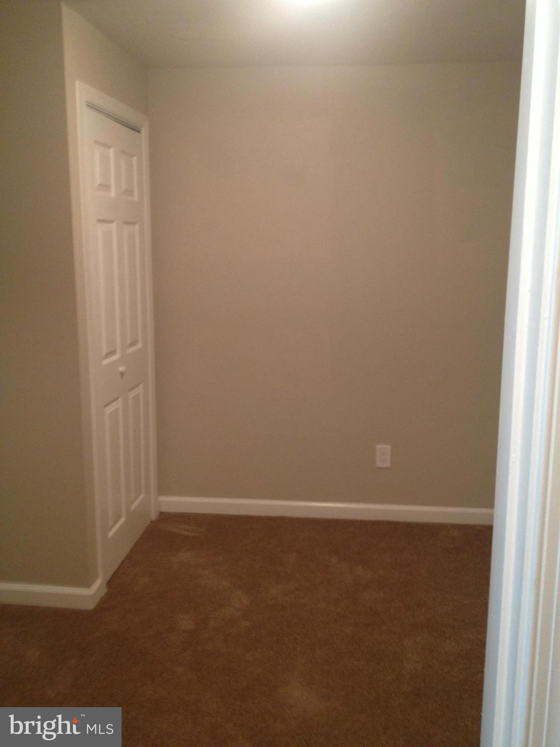 LONDON WOODS - Residential