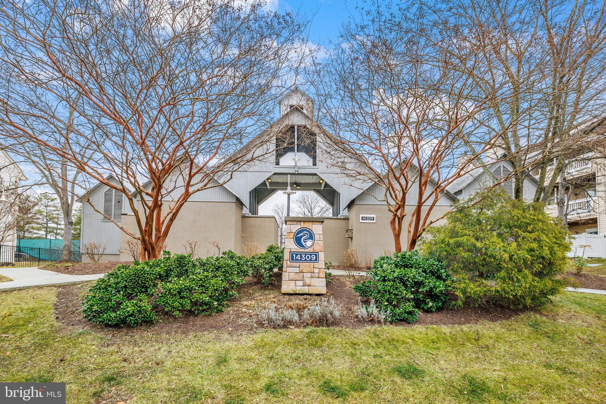 THE VISTAS - Residential