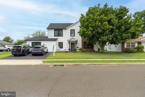 MLS: PABU2126428