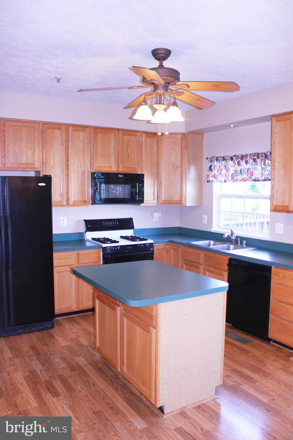 SPRING RIDGE - Residential