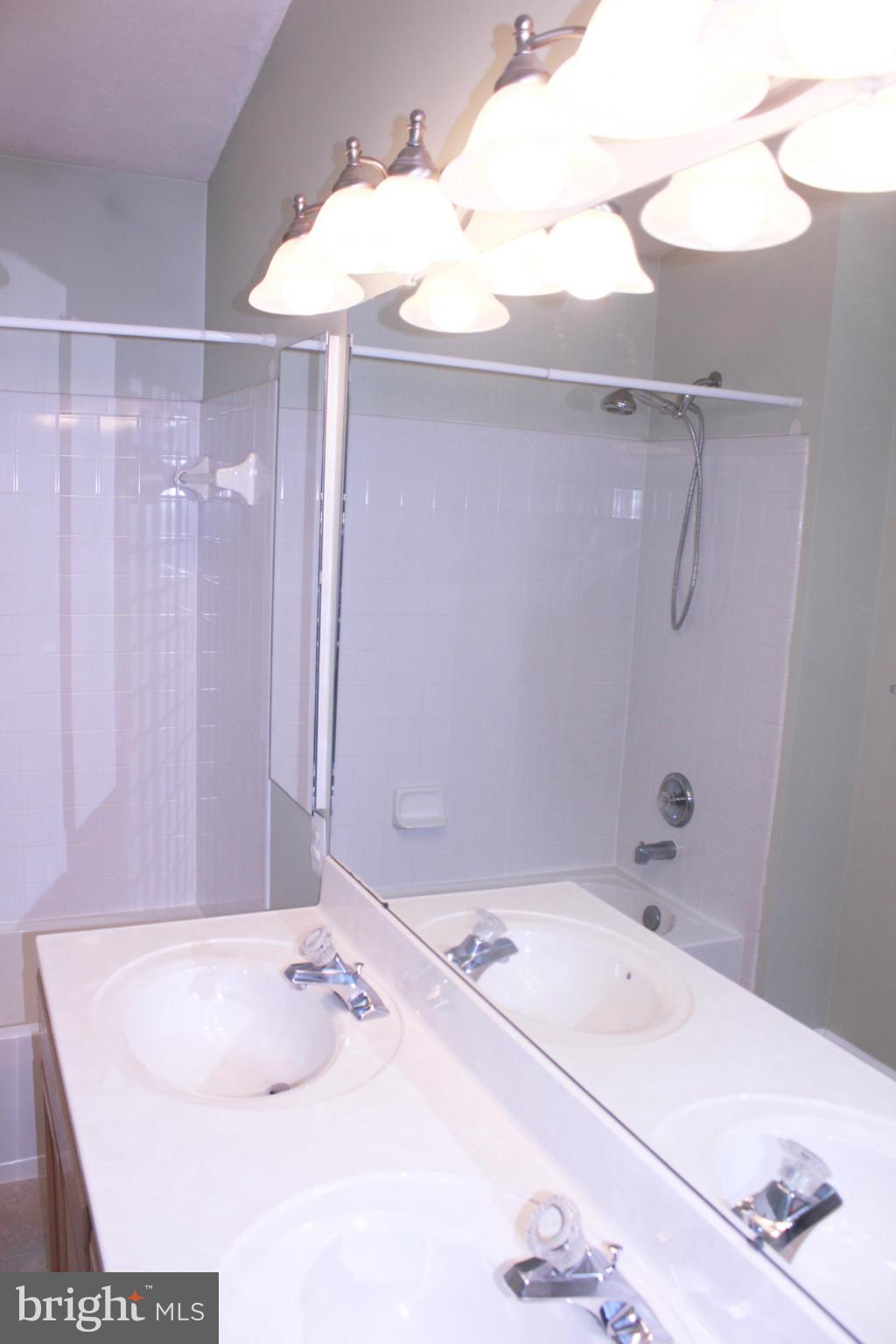 SPRING RIDGE - Residential