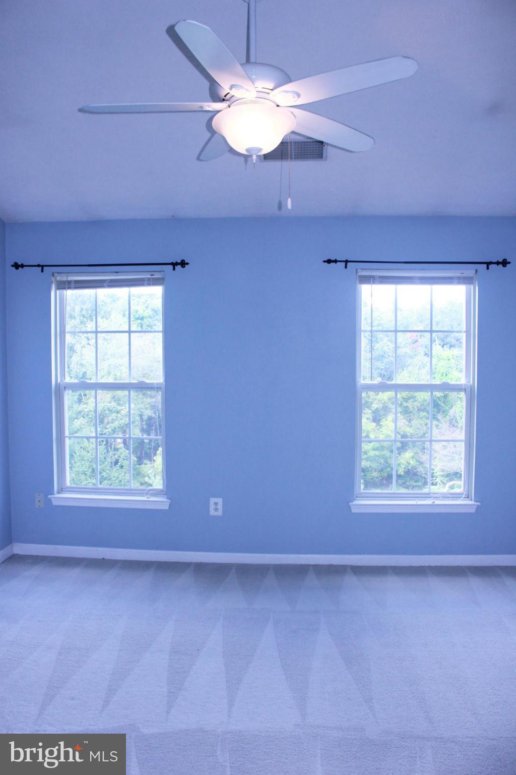 SPRING RIDGE - Residential