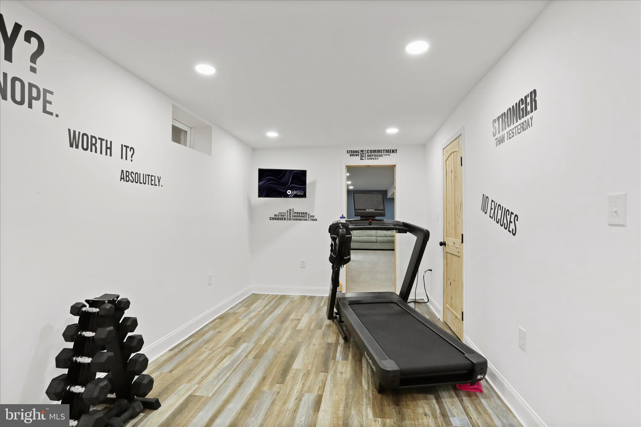 MERCERSBURG - Residential