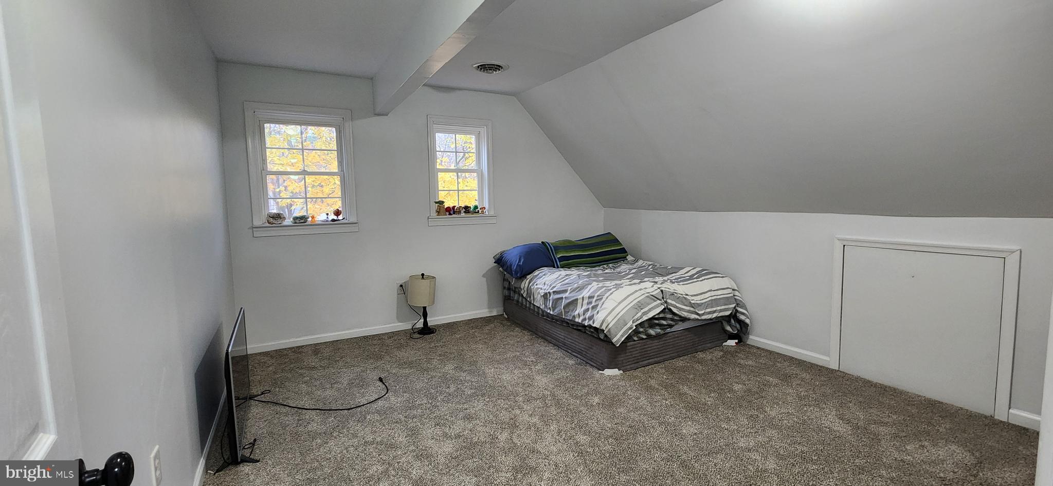 DRUM POINT - Residential Lease