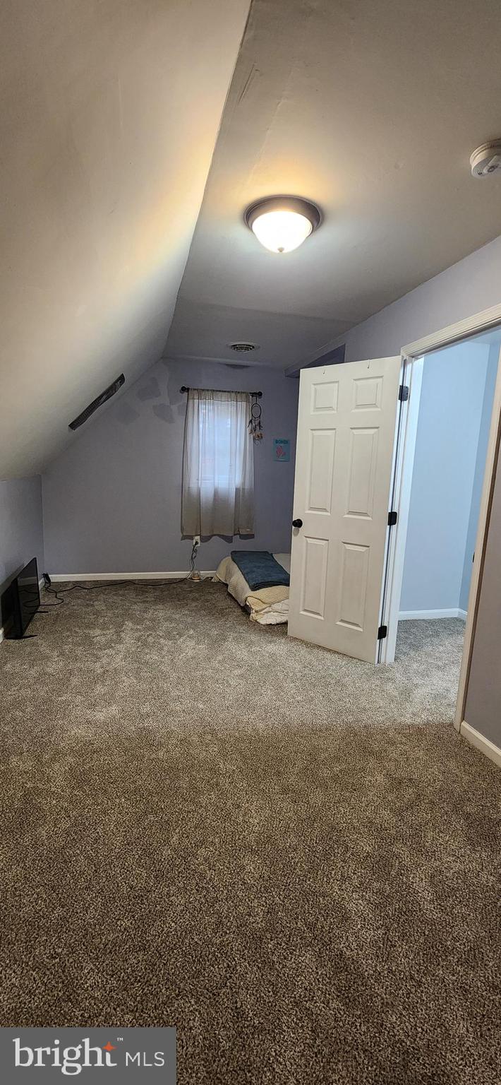 DRUM POINT - Residential Lease