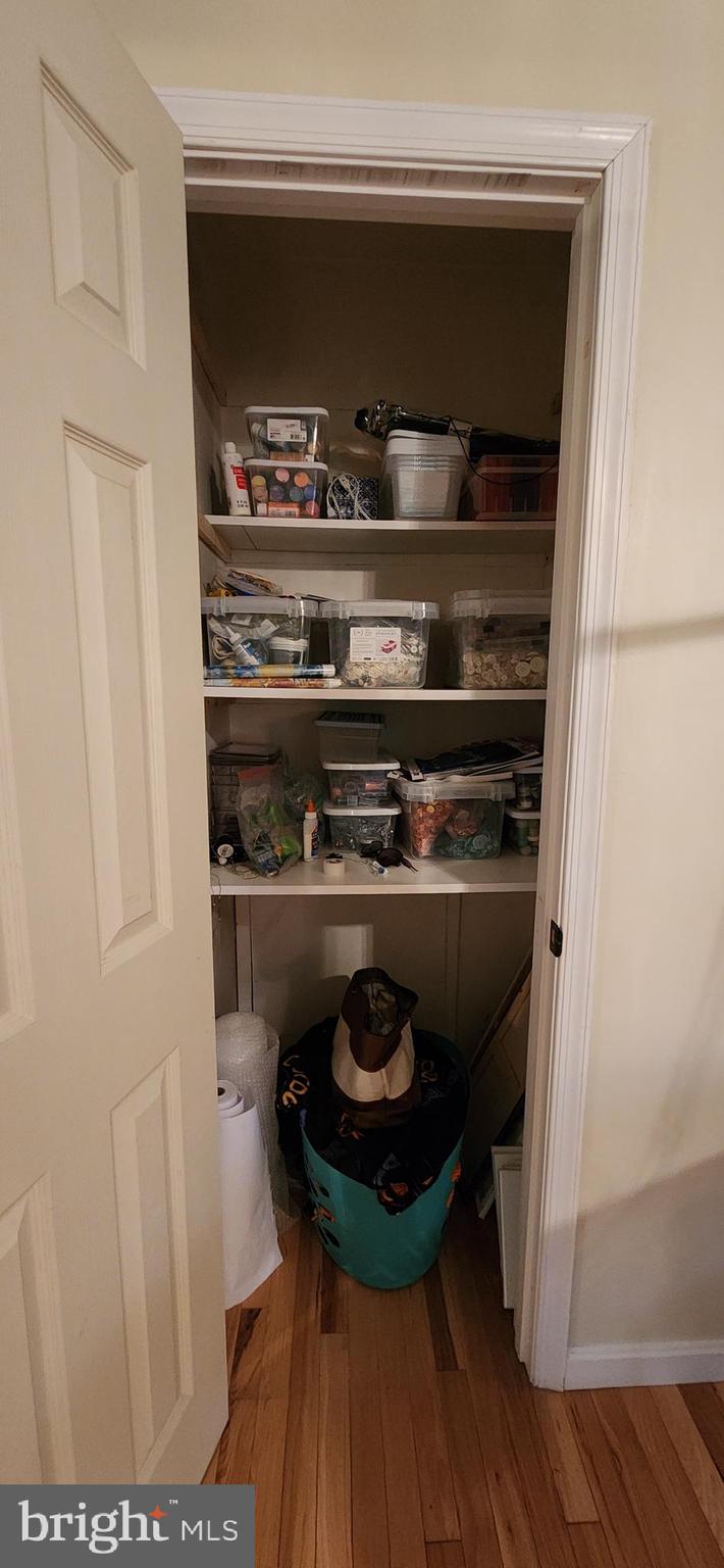 DRUM POINT - Residential Lease