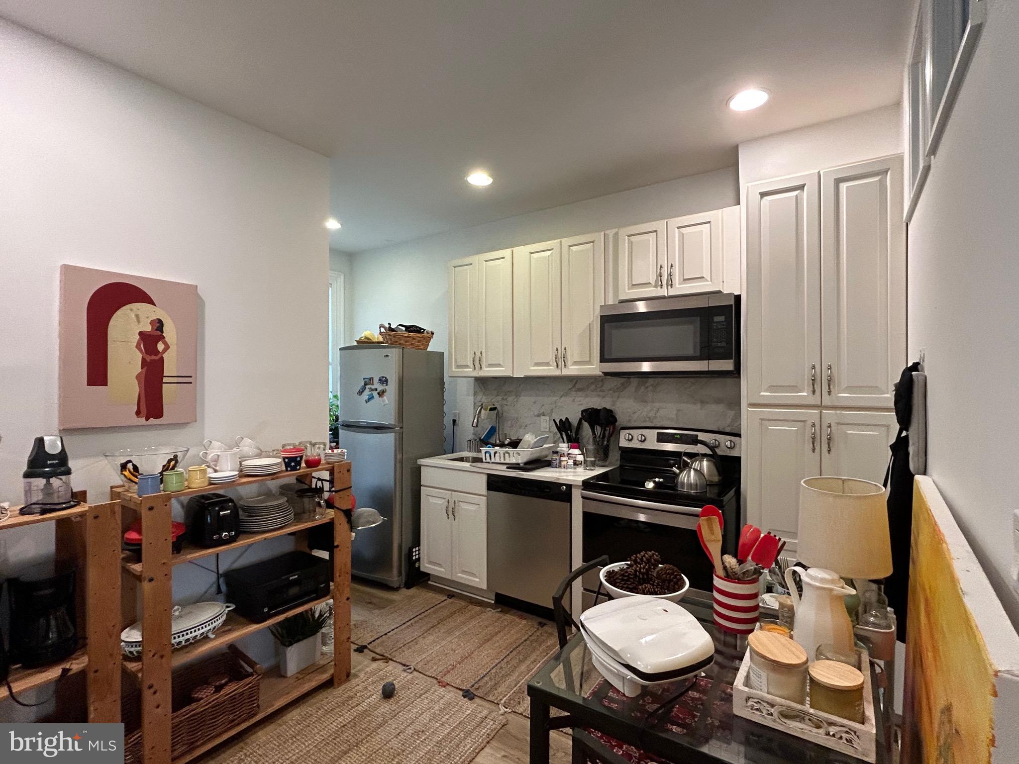 FAIRMOUNT - Residential Lease