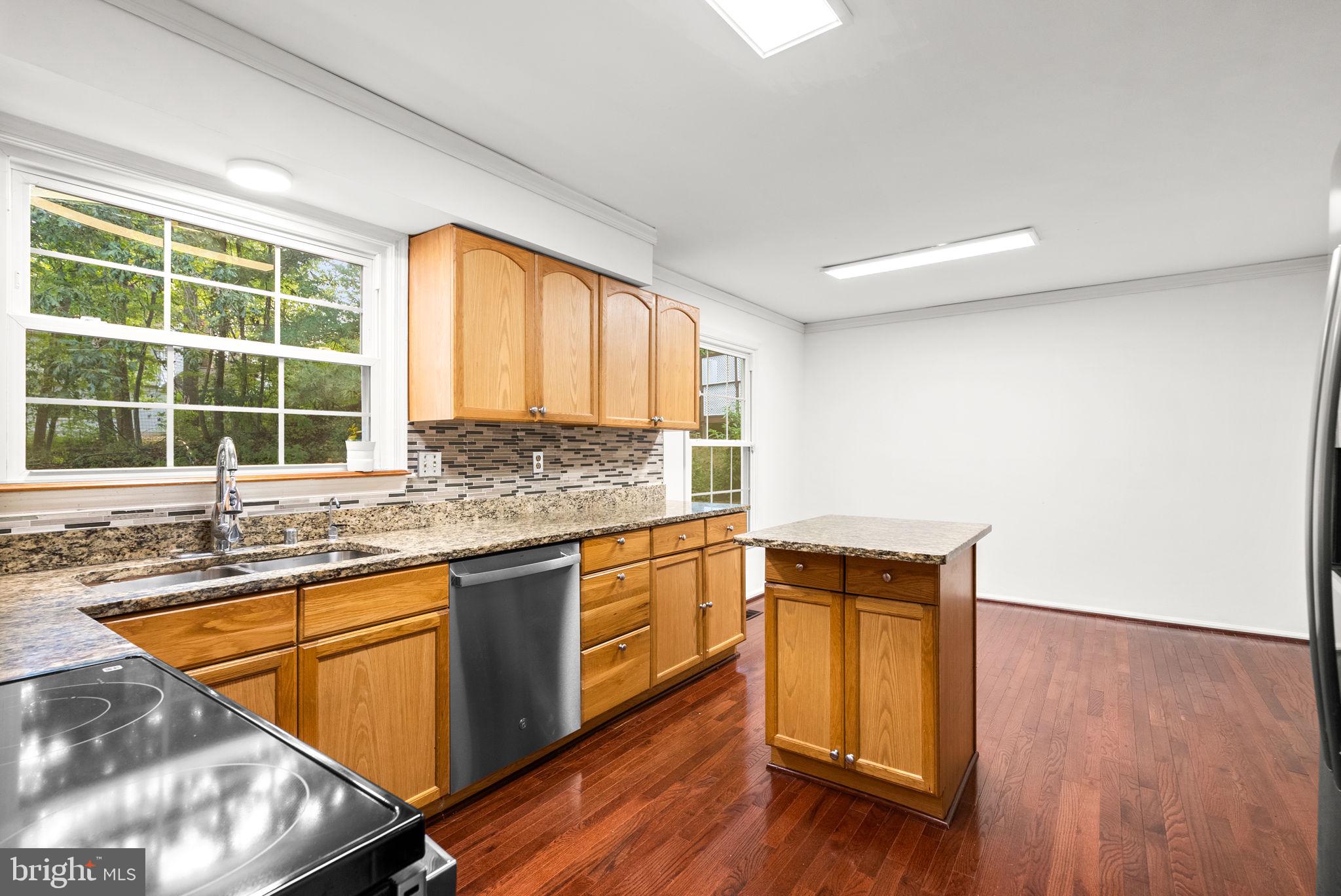 SNOWDENS MILL - Residential