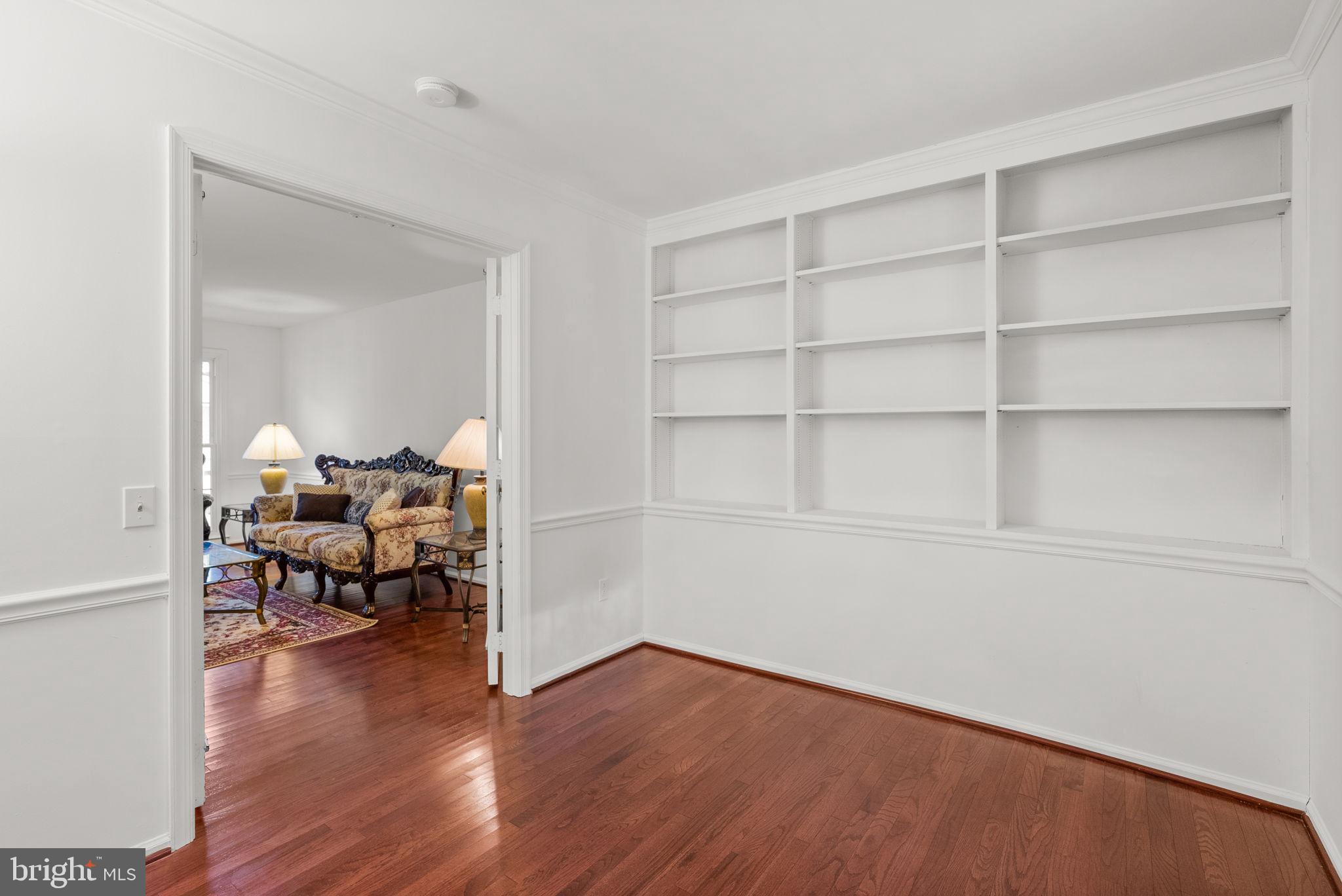 SNOWDENS MILL - Residential