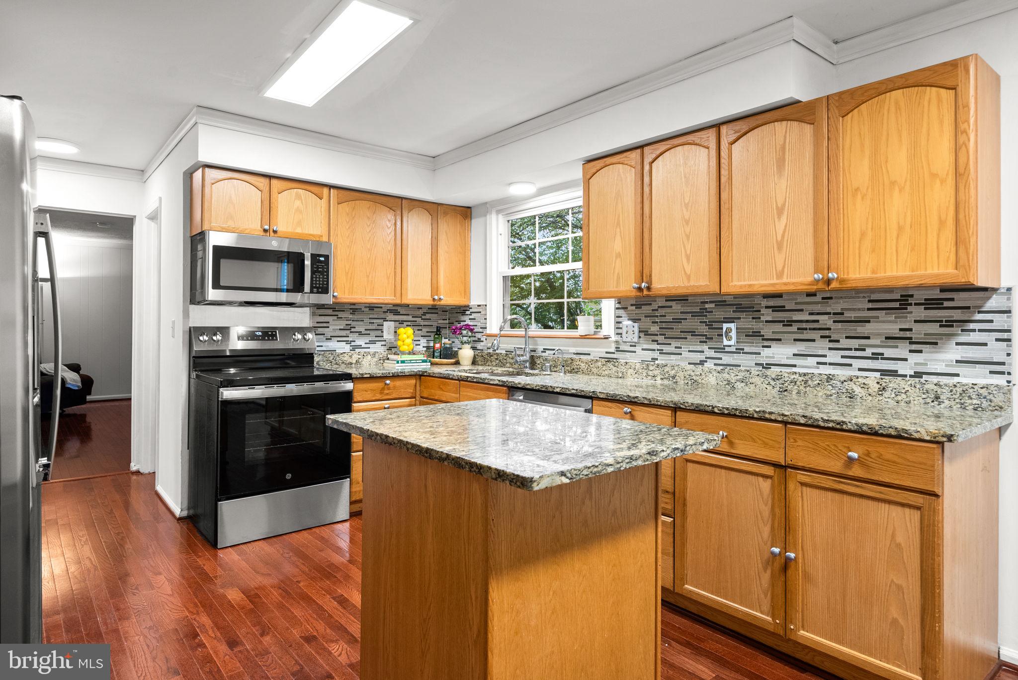 SNOWDENS MILL - Residential