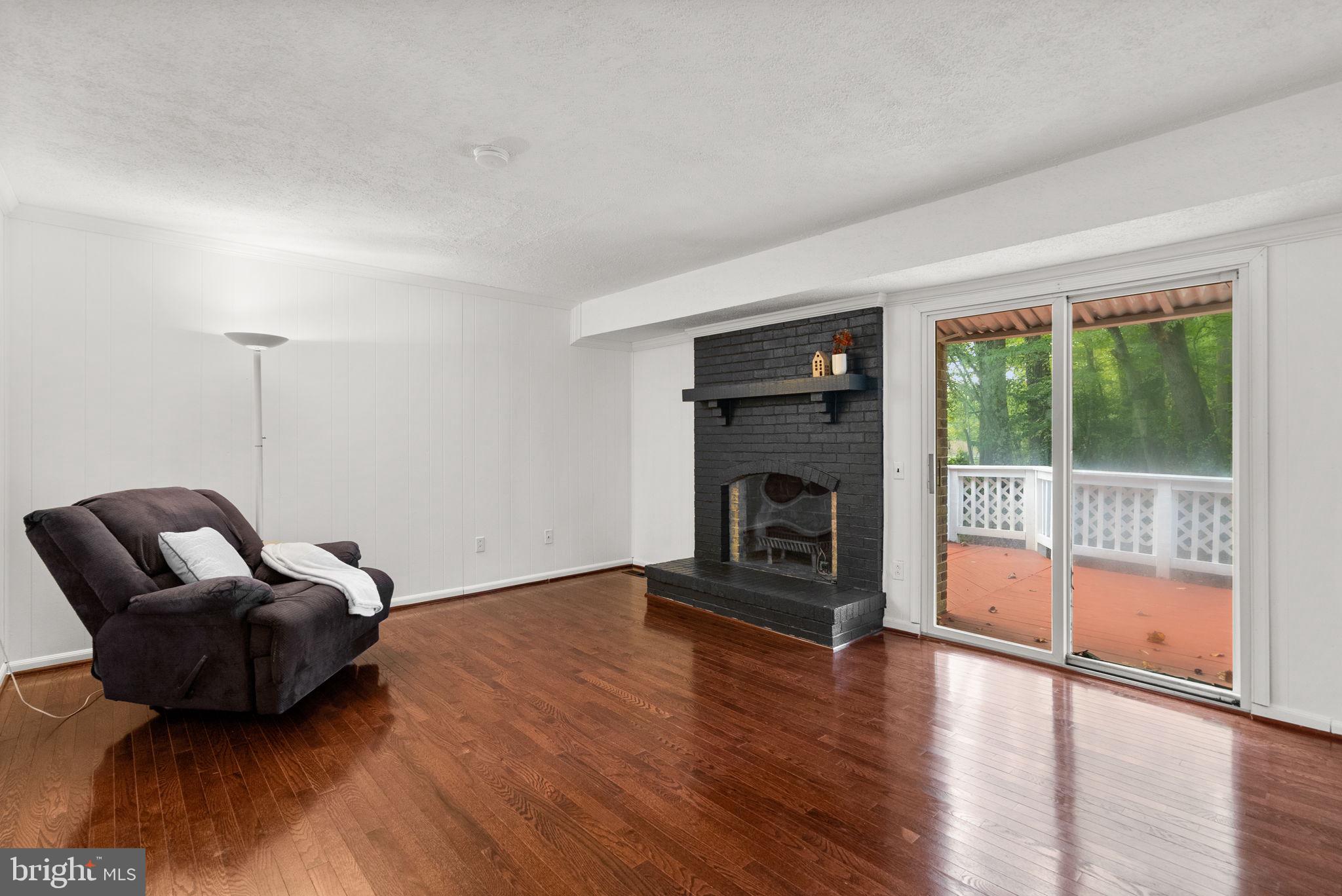 SNOWDENS MILL - Residential