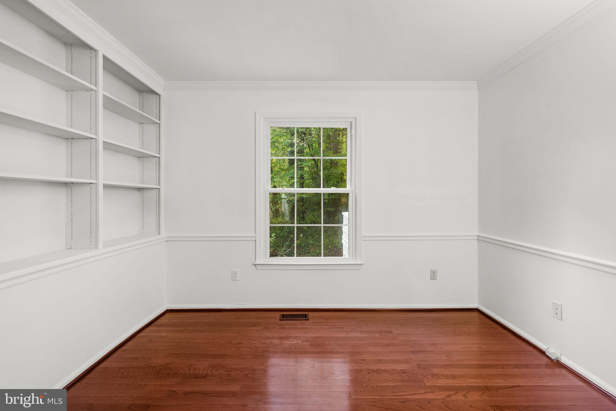 SNOWDENS MILL - Residential