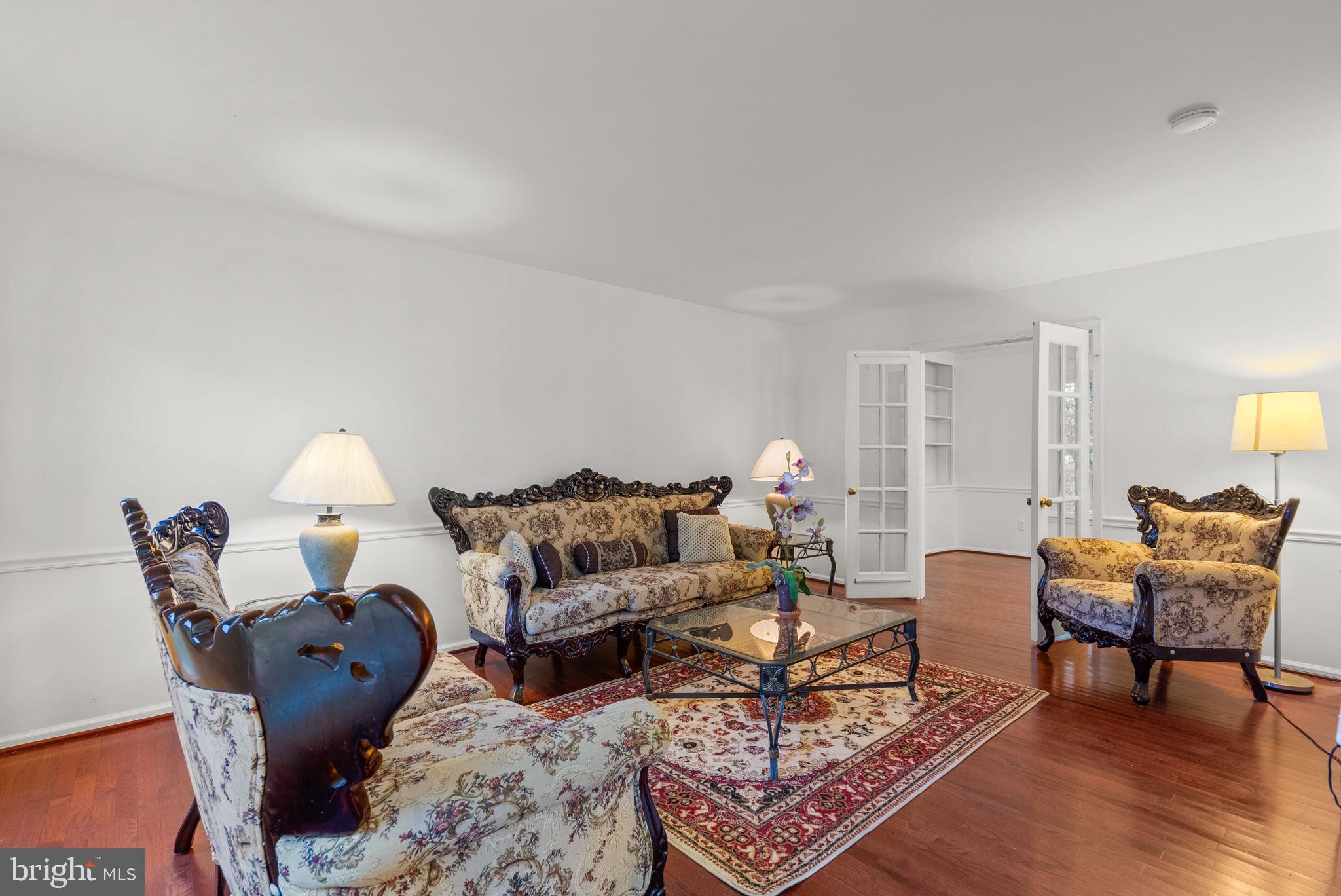 SNOWDENS MILL - Residential