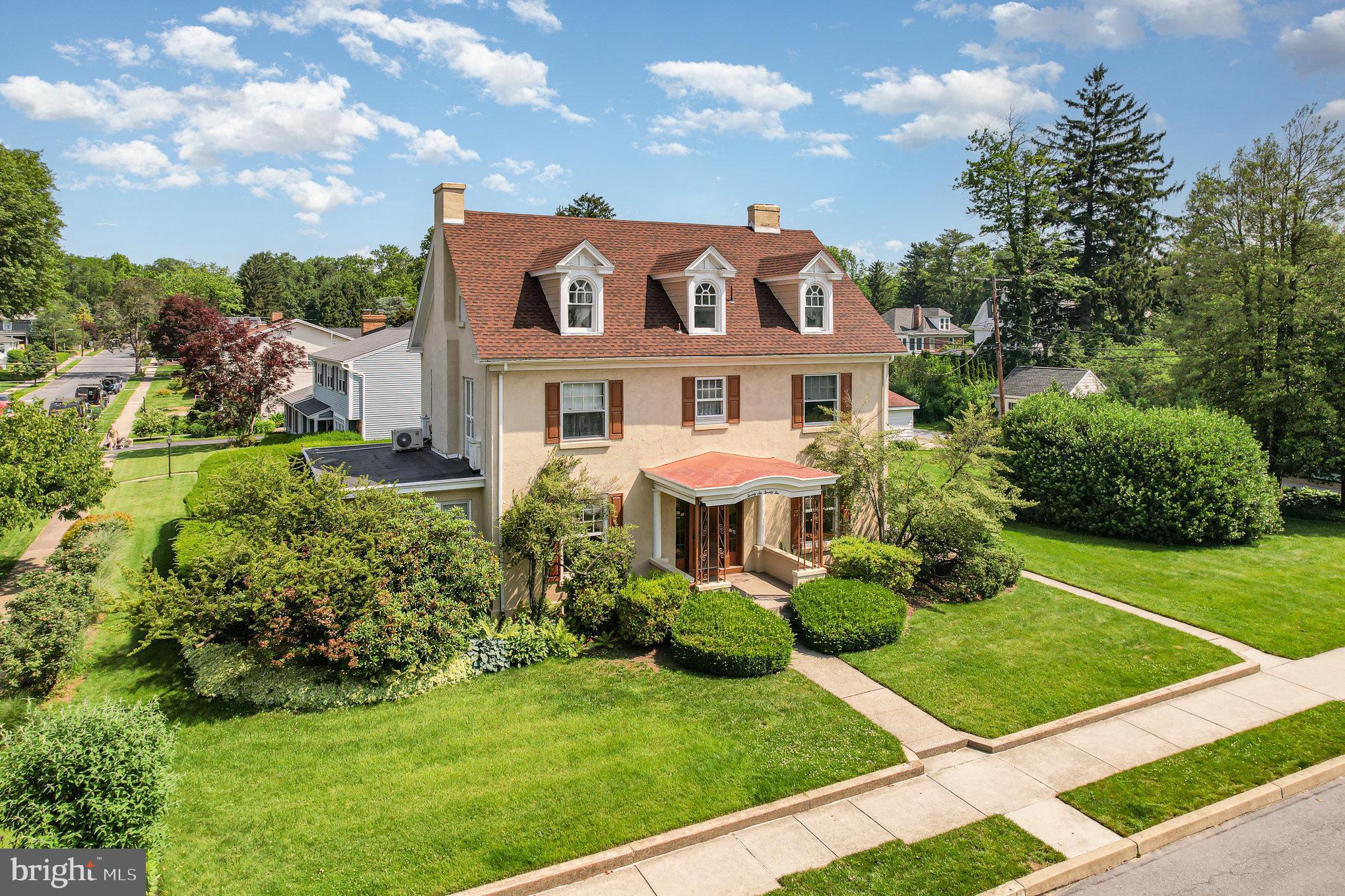 2622 WALNUT STREET