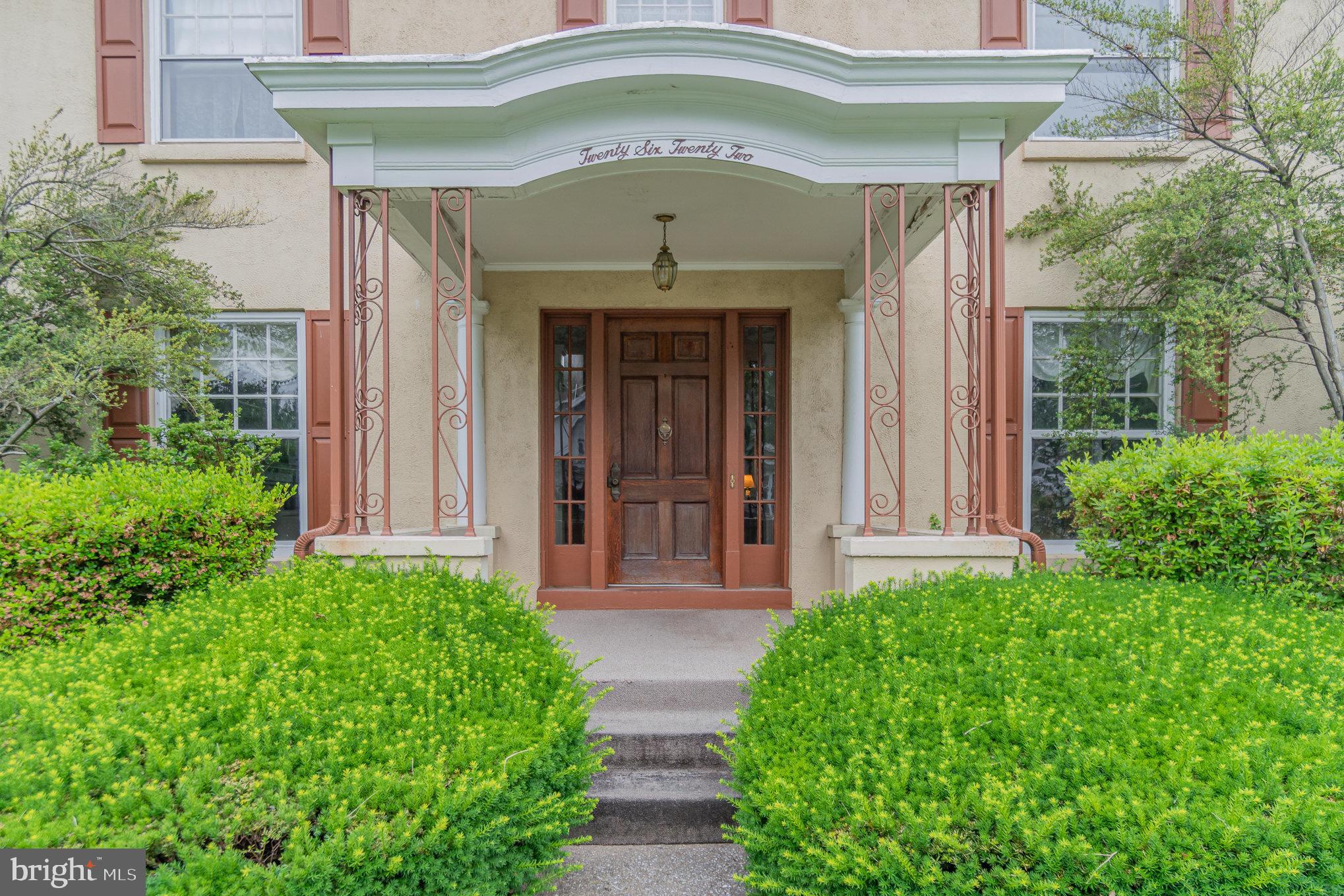 2622 WALNUT STREET