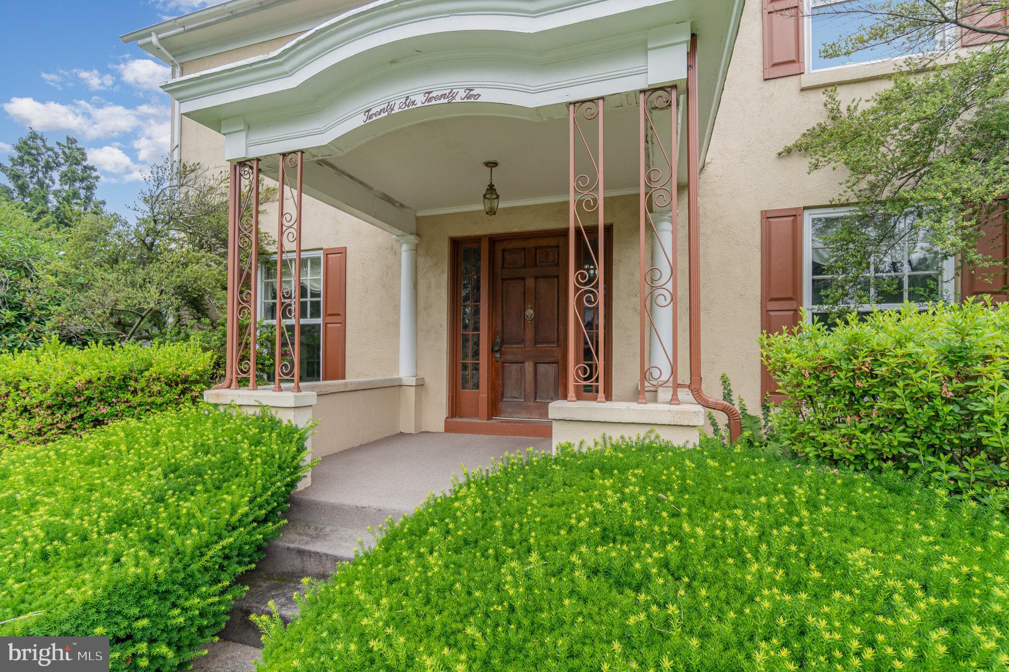 2622 WALNUT STREET