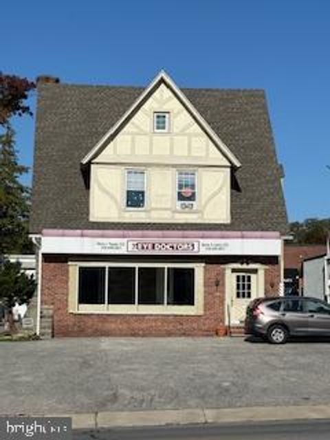 Photo of 154 W Eagle Road, HAVERTOWN, PA 19083 (MLS # PADE2103824)