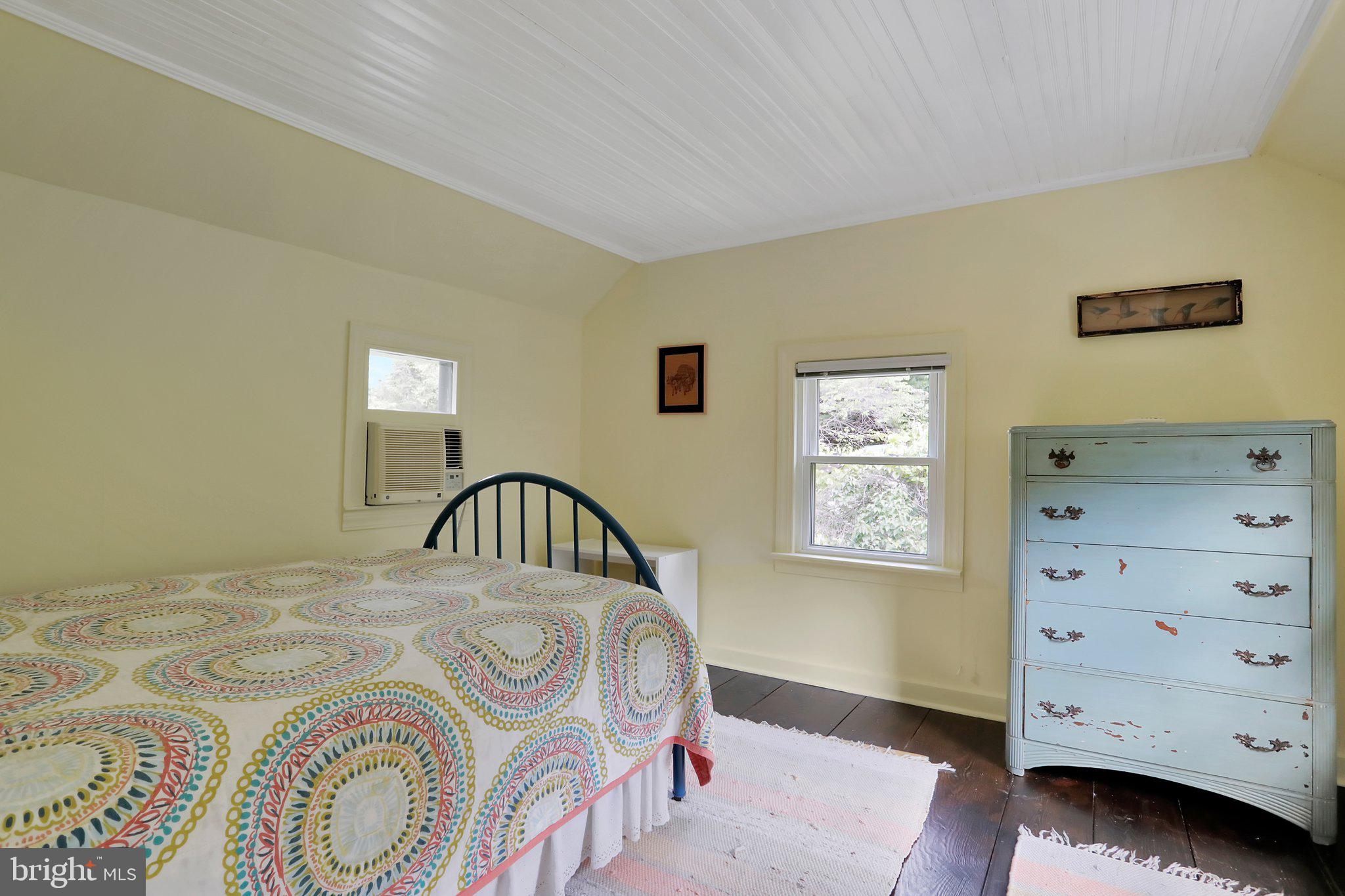 SLEEPY CREEK MOUNTAIN ESTATES - Residential