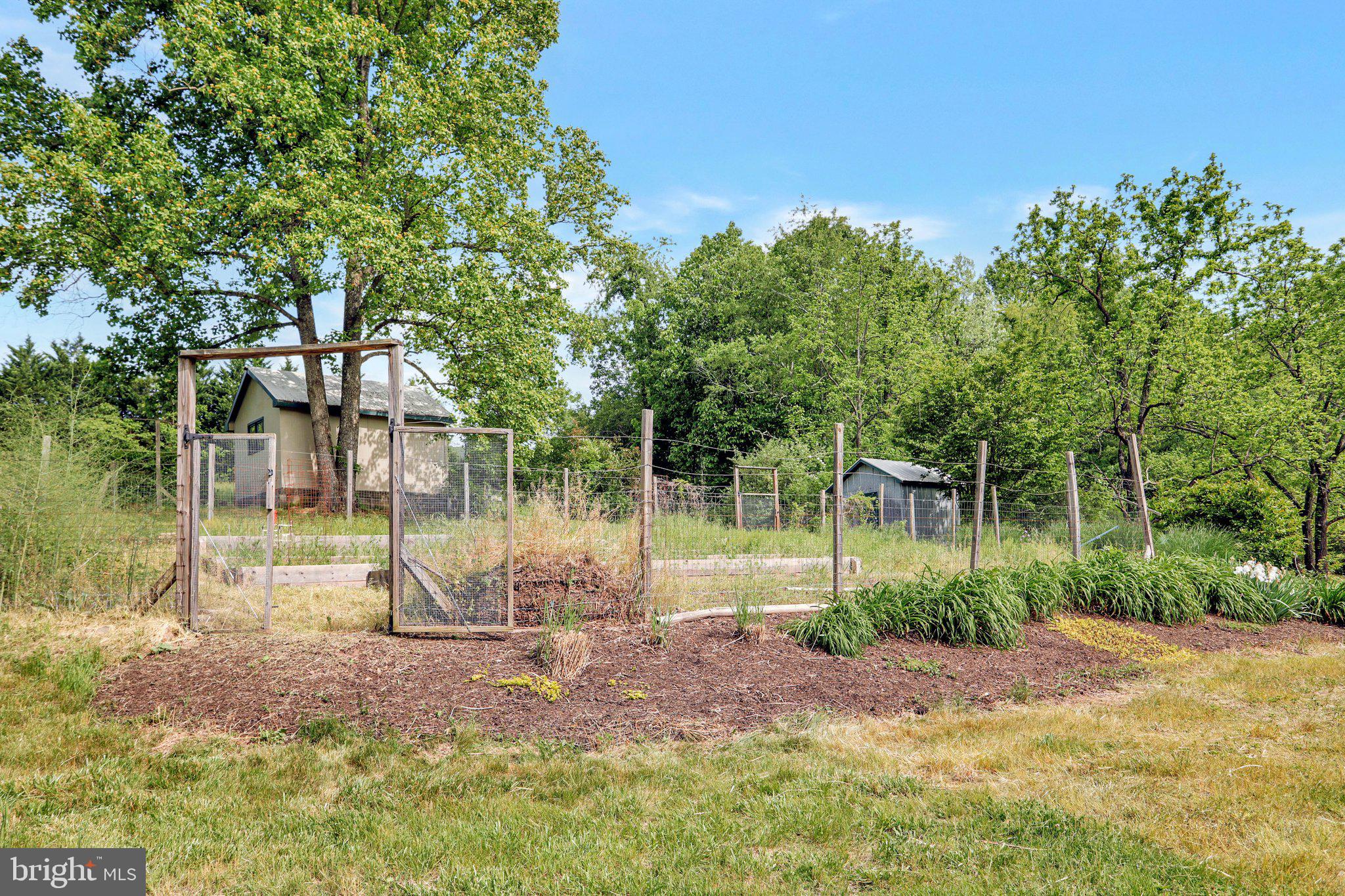 SLEEPY CREEK MOUNTAIN ESTATES - Residential