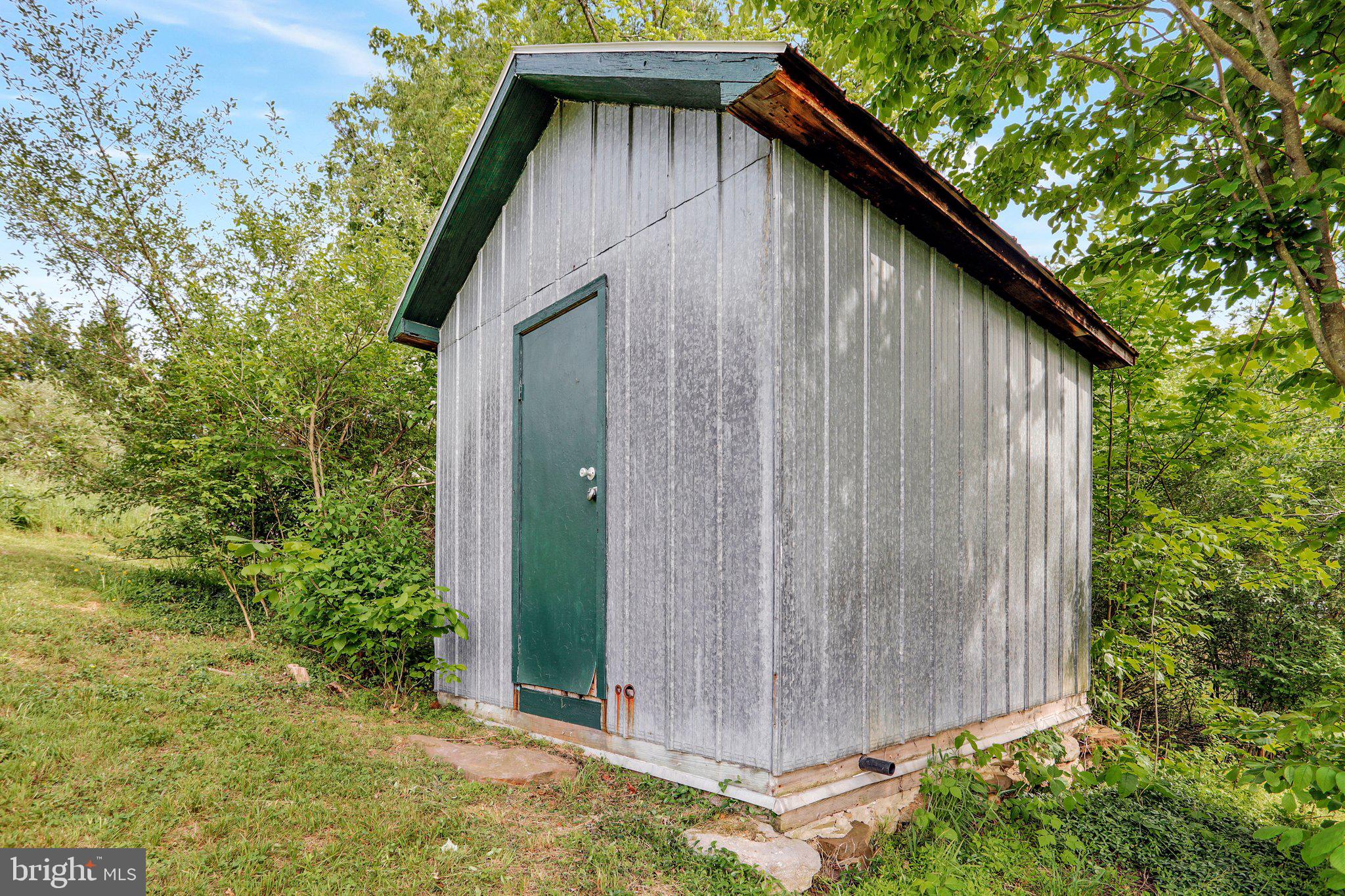SLEEPY CREEK MOUNTAIN ESTATES - Residential