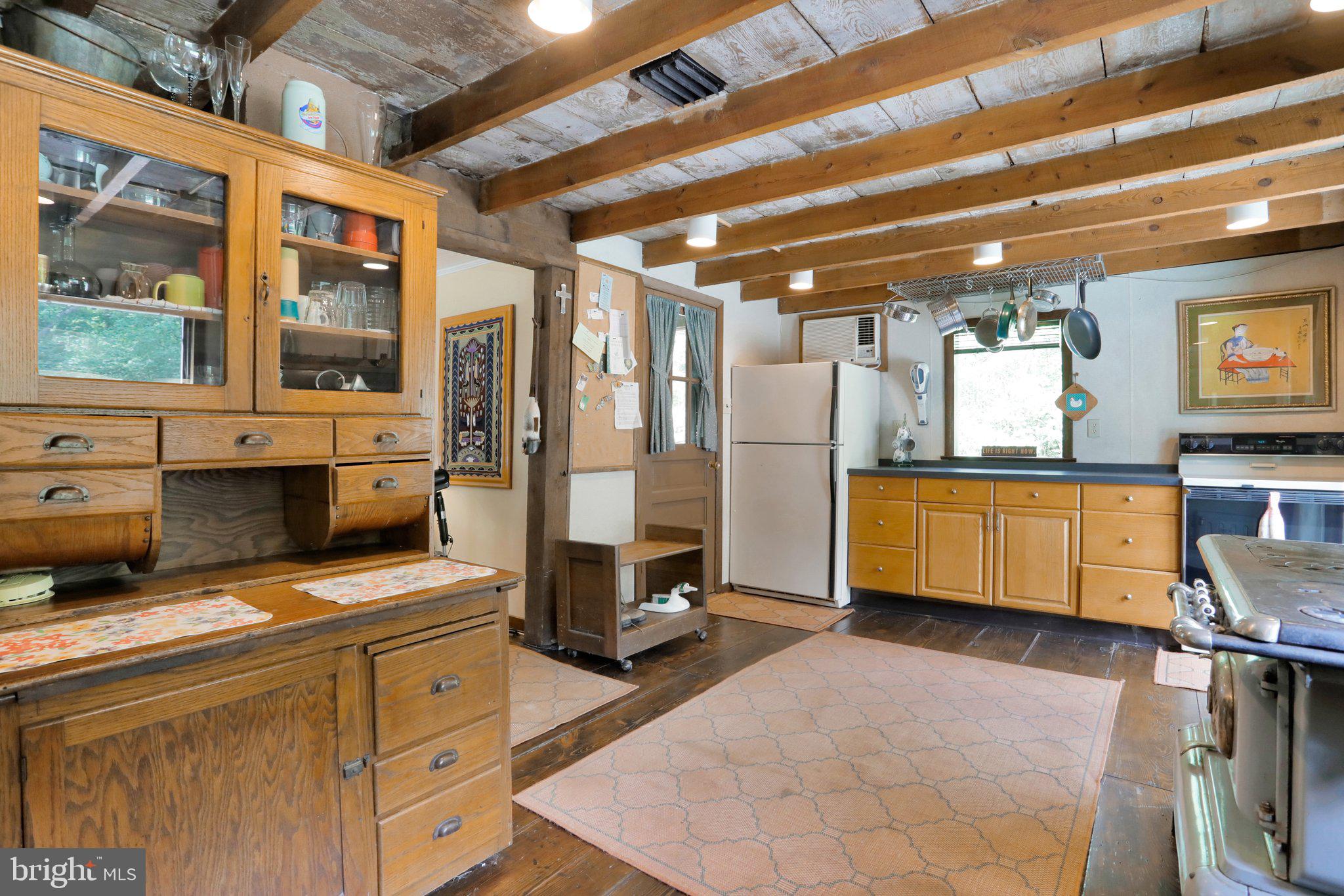 SLEEPY CREEK MOUNTAIN ESTATES - Residential