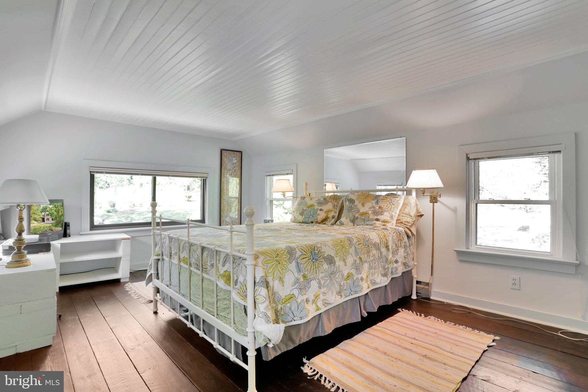 SLEEPY CREEK MOUNTAIN ESTATES - Residential