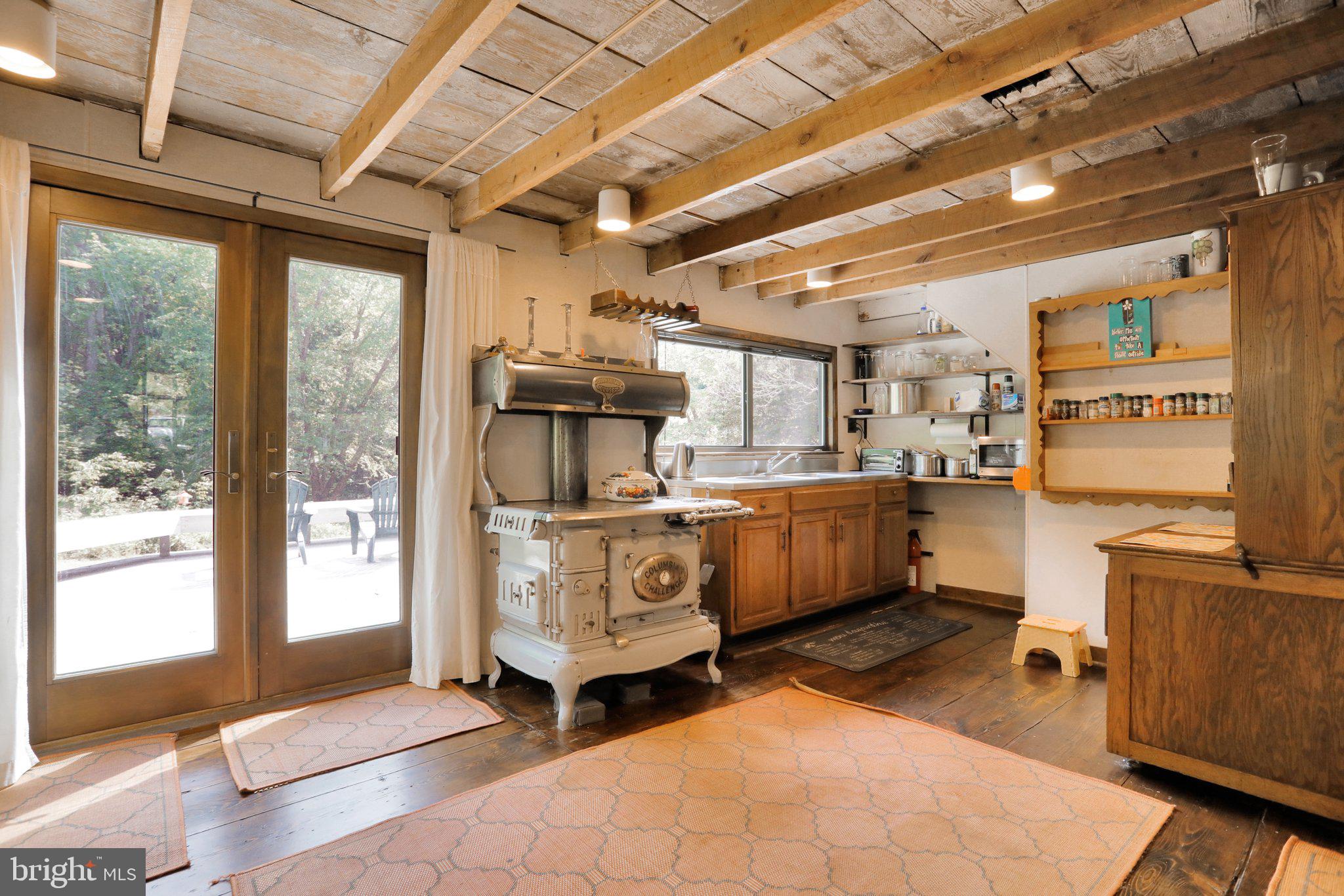 SLEEPY CREEK MOUNTAIN ESTATES - Residential