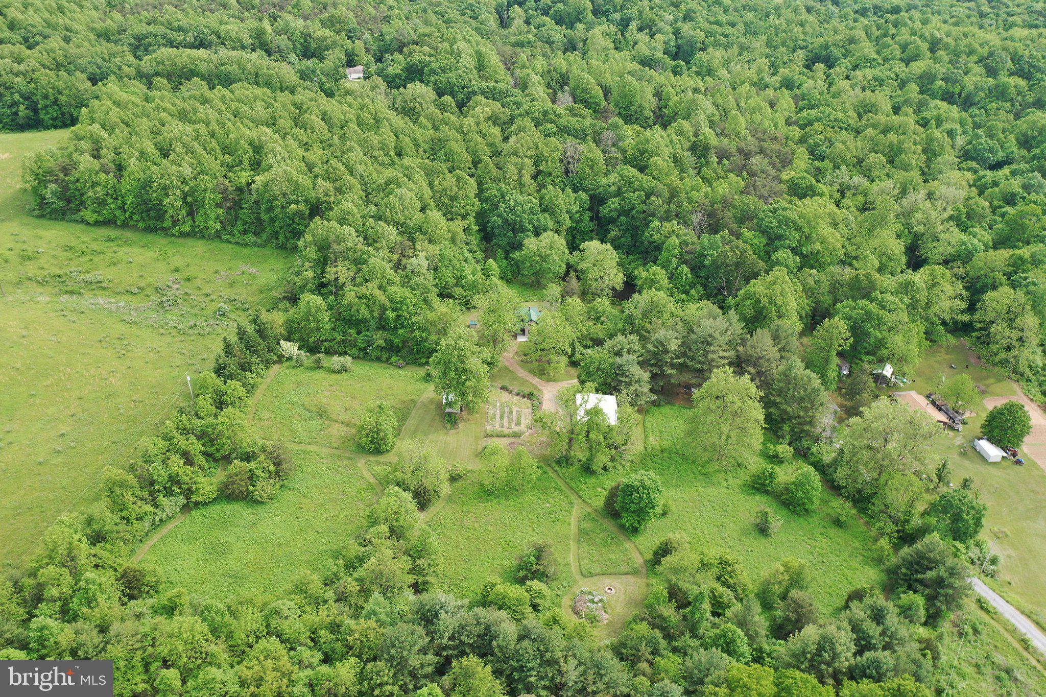 SLEEPY CREEK MOUNTAIN ESTATES - Residential