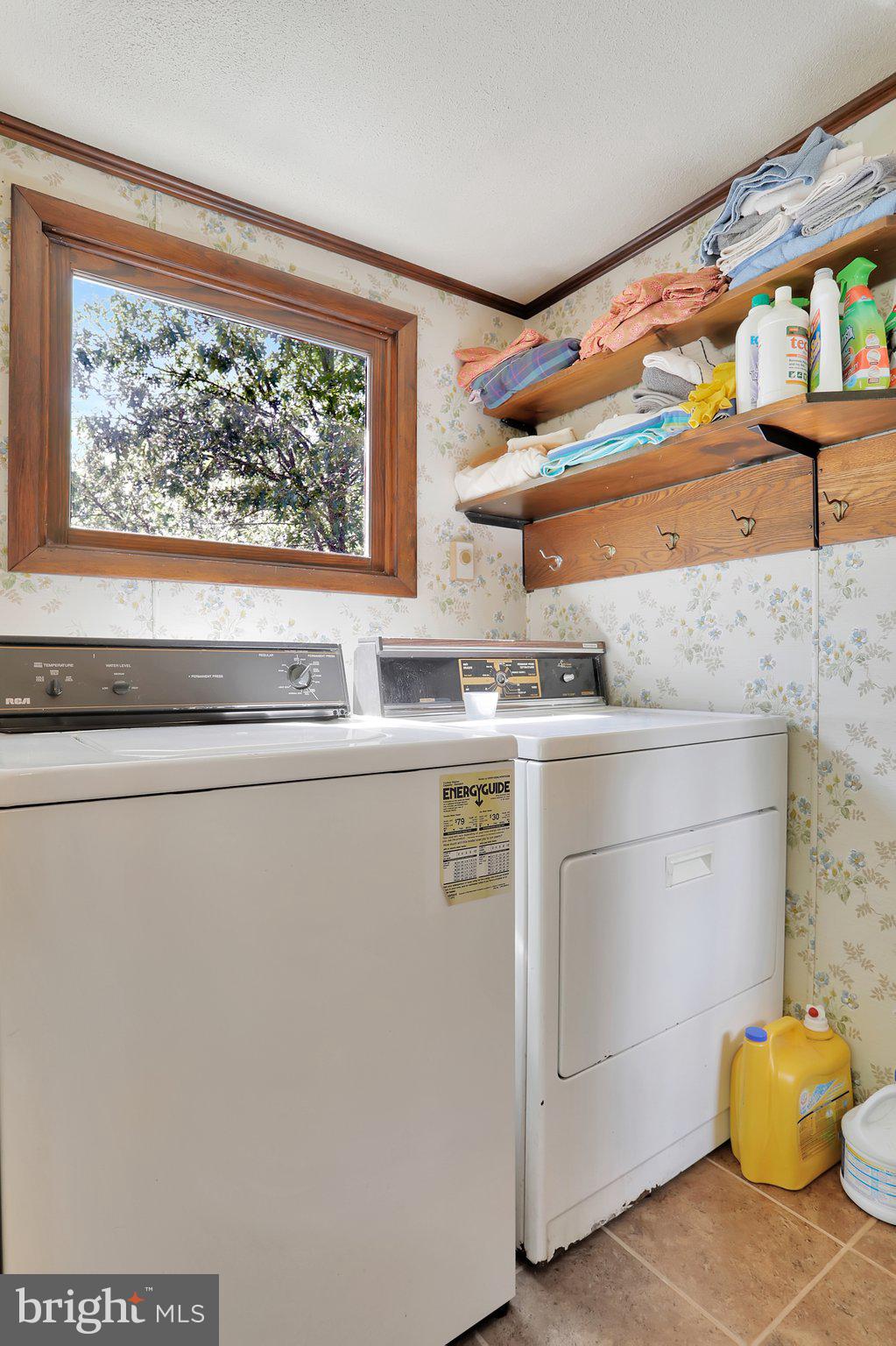 SLEEPY CREEK MOUNTAIN ESTATES - Residential