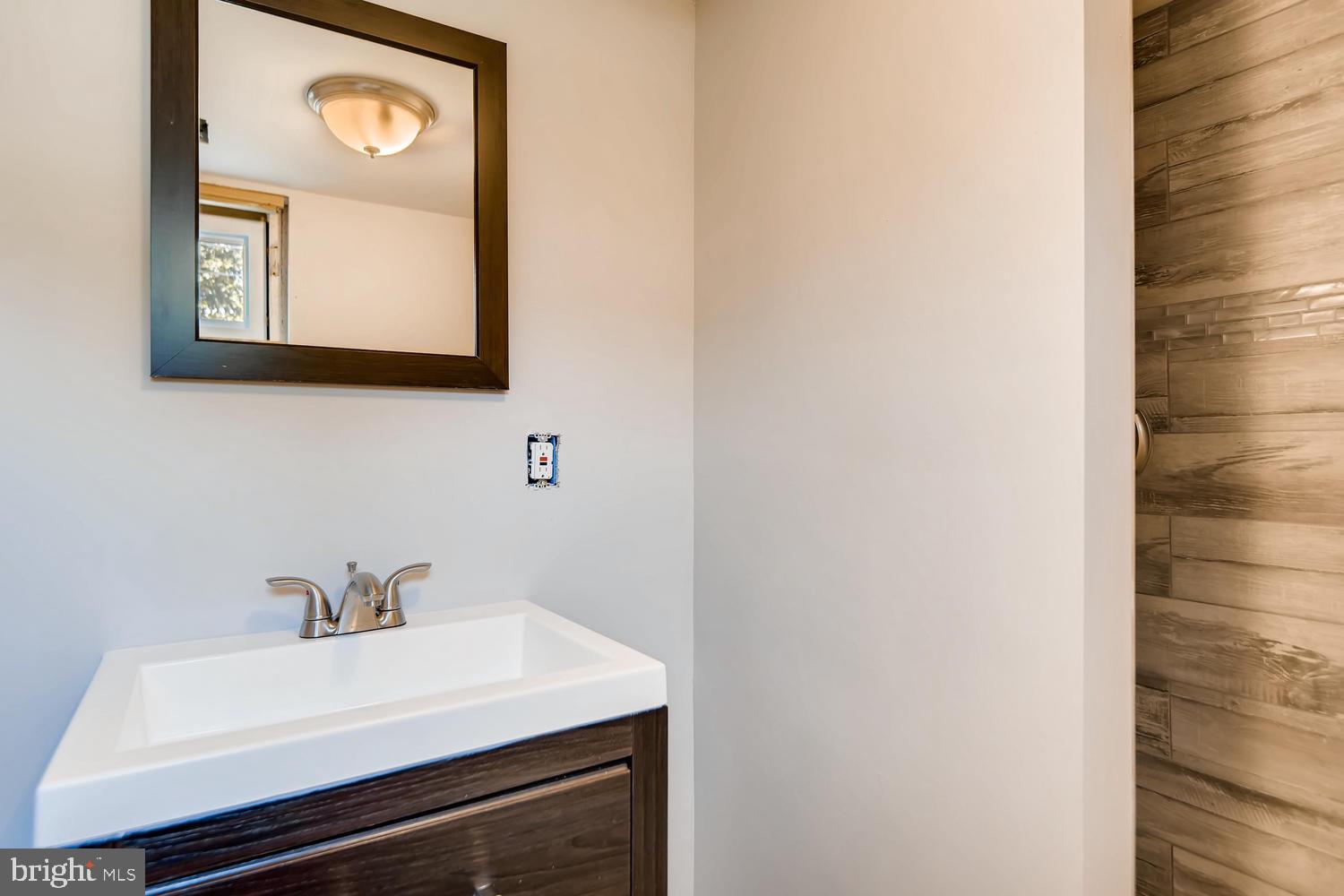 NEW NORTHWOOD - Residential