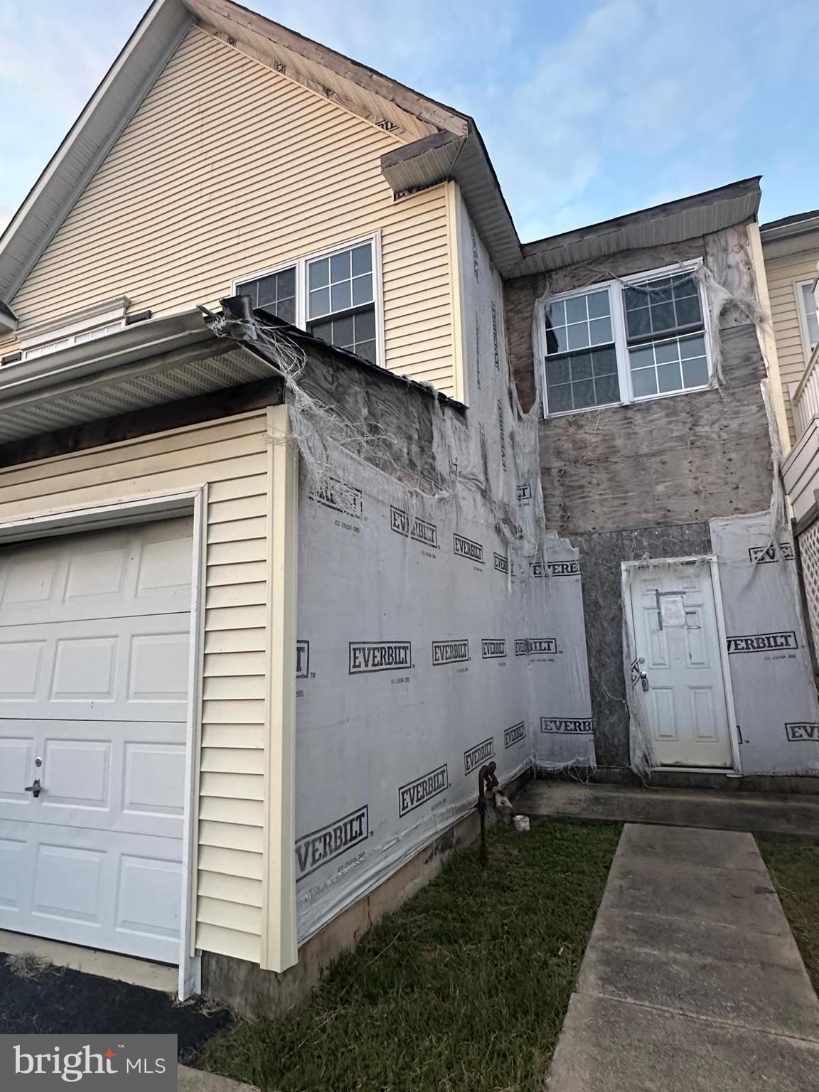 MIDDLETOWN - Residential