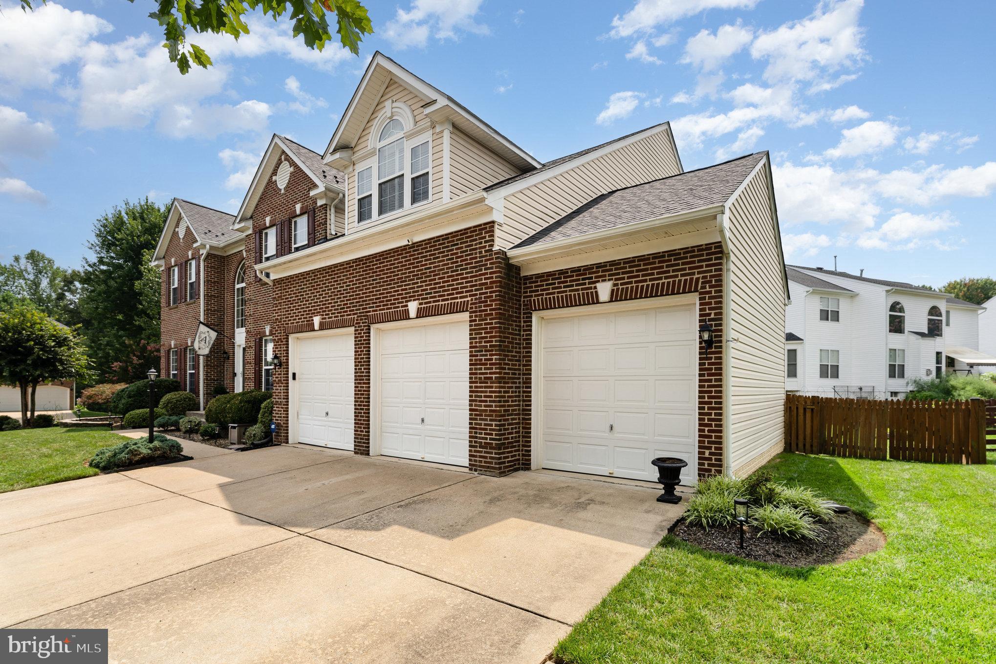 15444 MILTON HALL PLACE